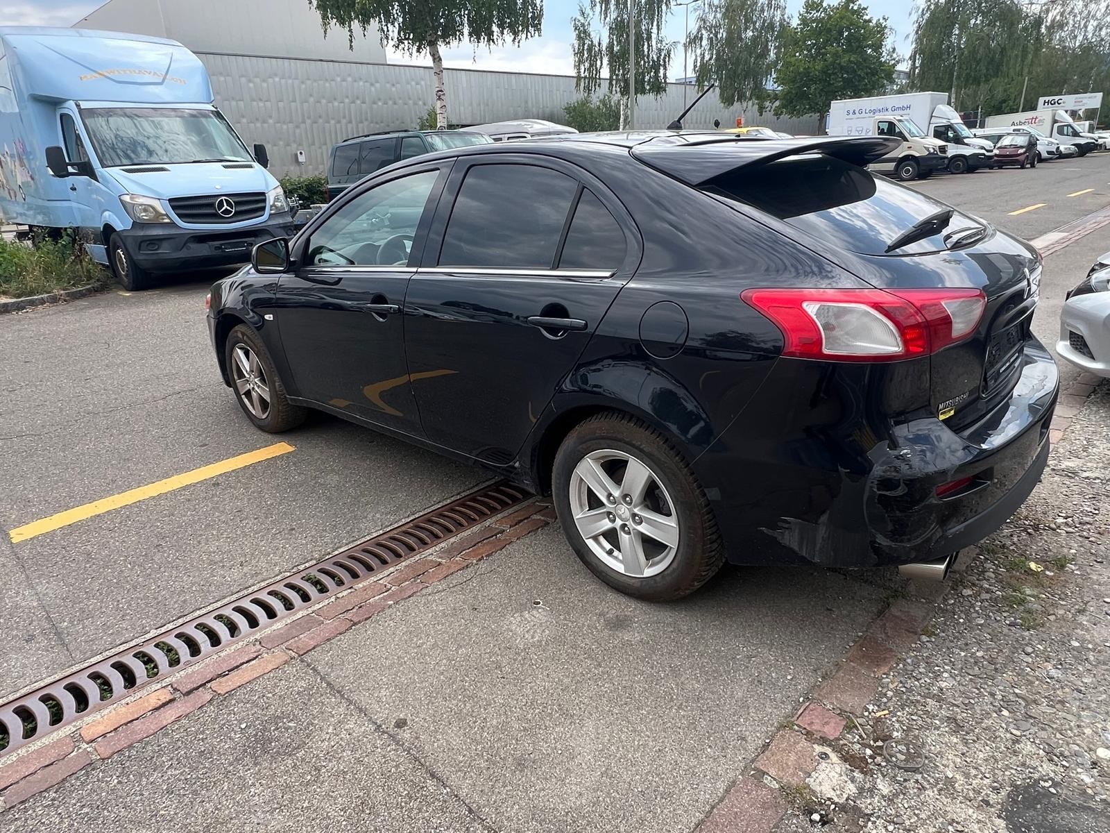 MITSUBISHI Lancer Sportback 1.8 Invite-showroom-element-1