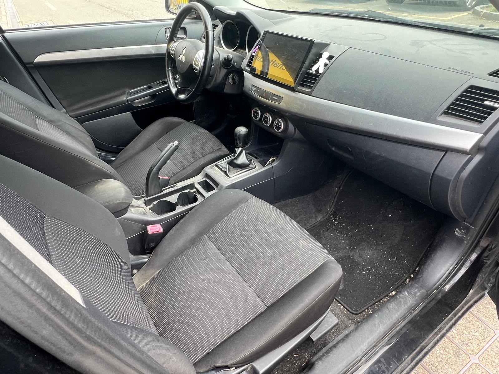 MITSUBISHI Lancer Sportback 1.8 Invite-image-6