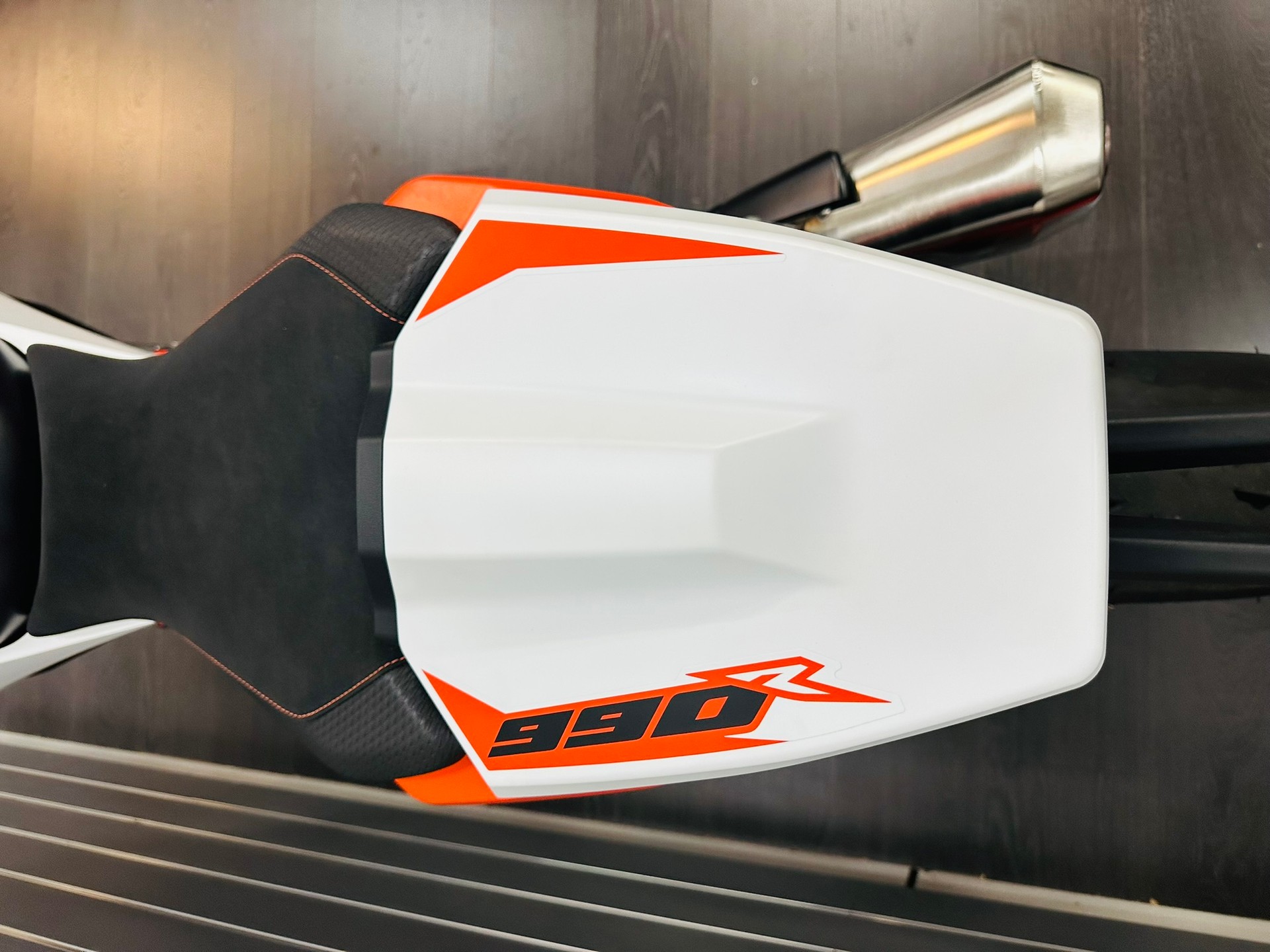 KTM 990 Duke R-image-6