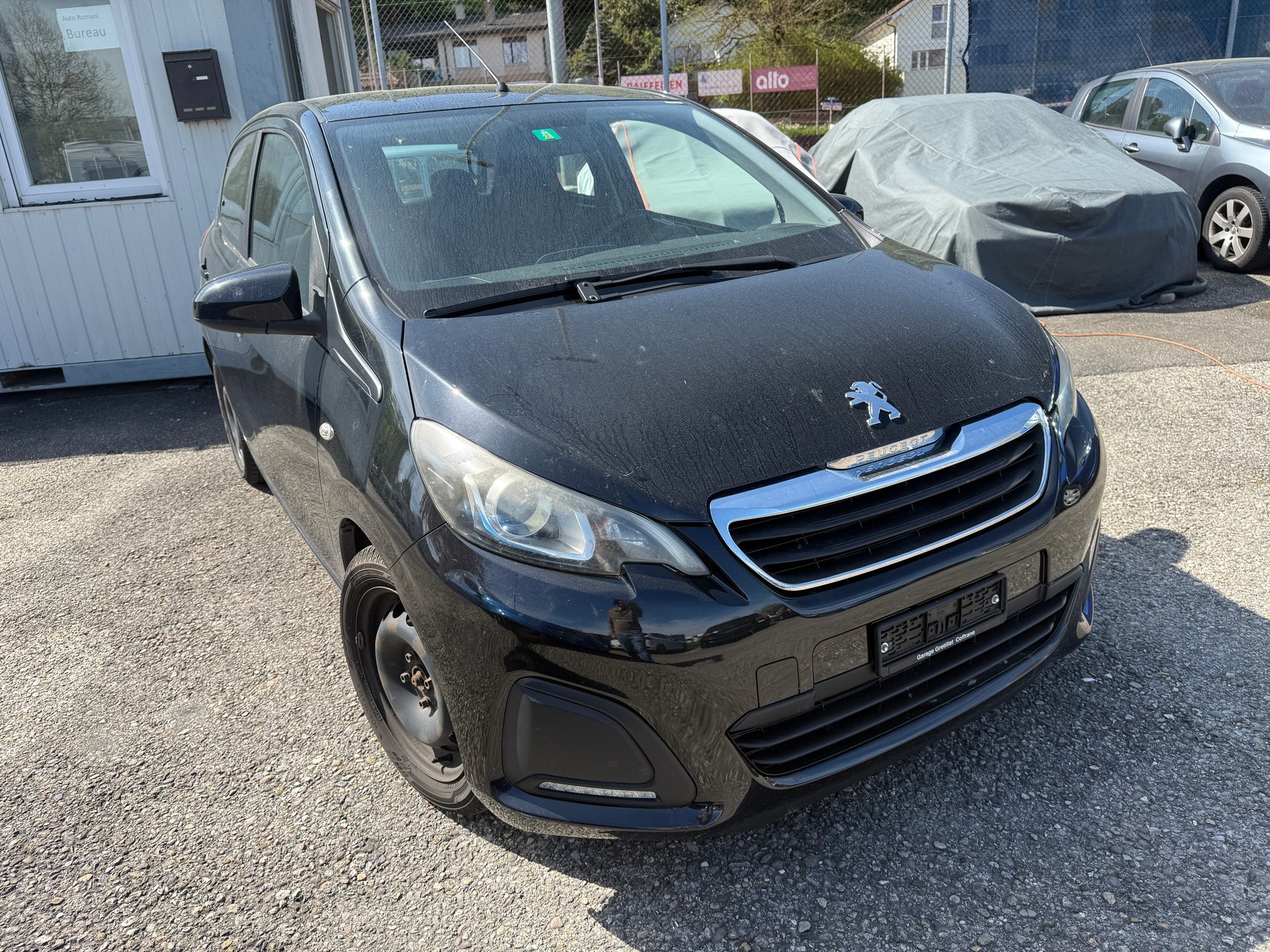 PEUGEOT 108 1.2 VTi Féline Top-image-1