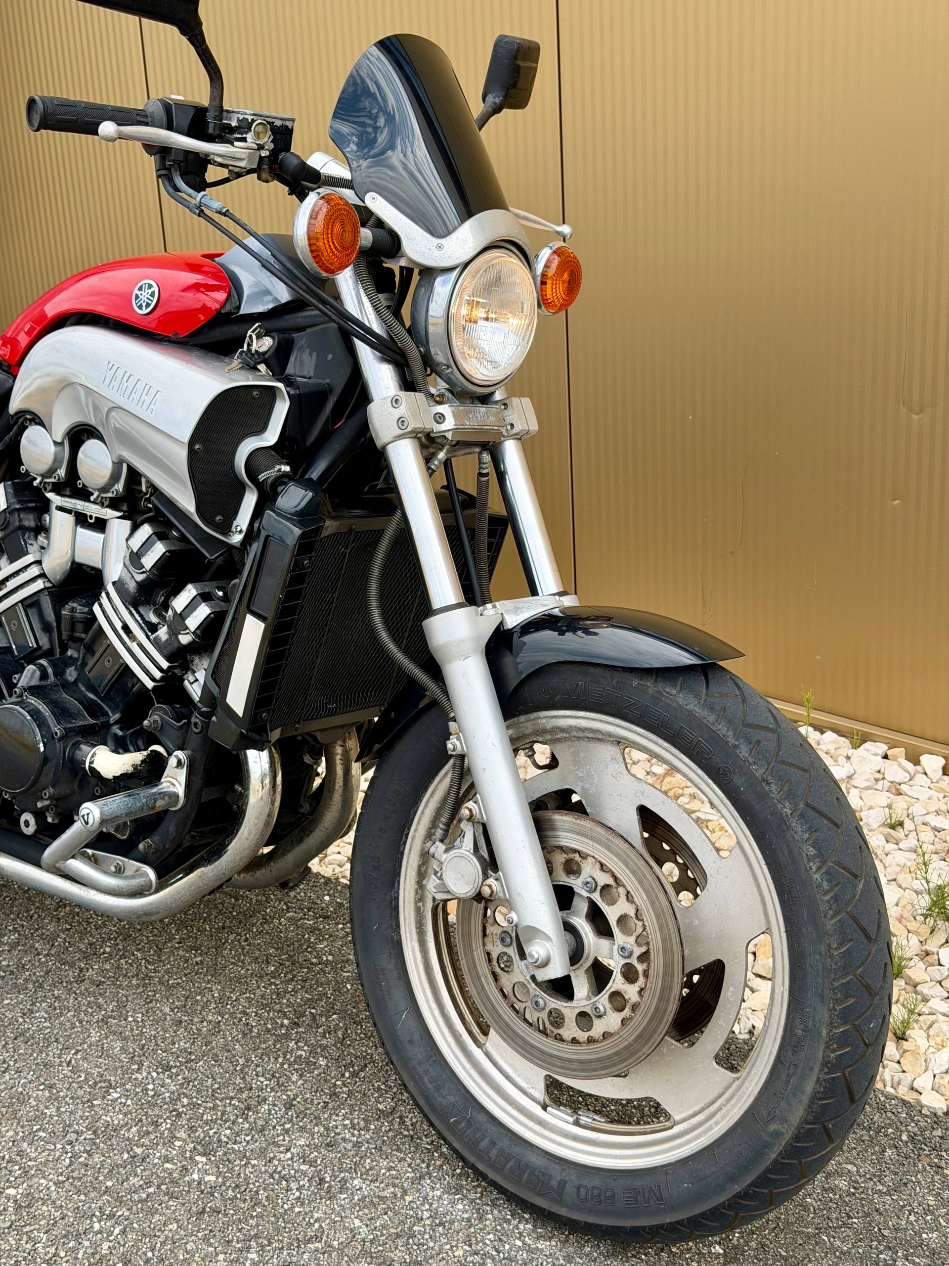 YAMAHA V-Max VMX 1200-image-1