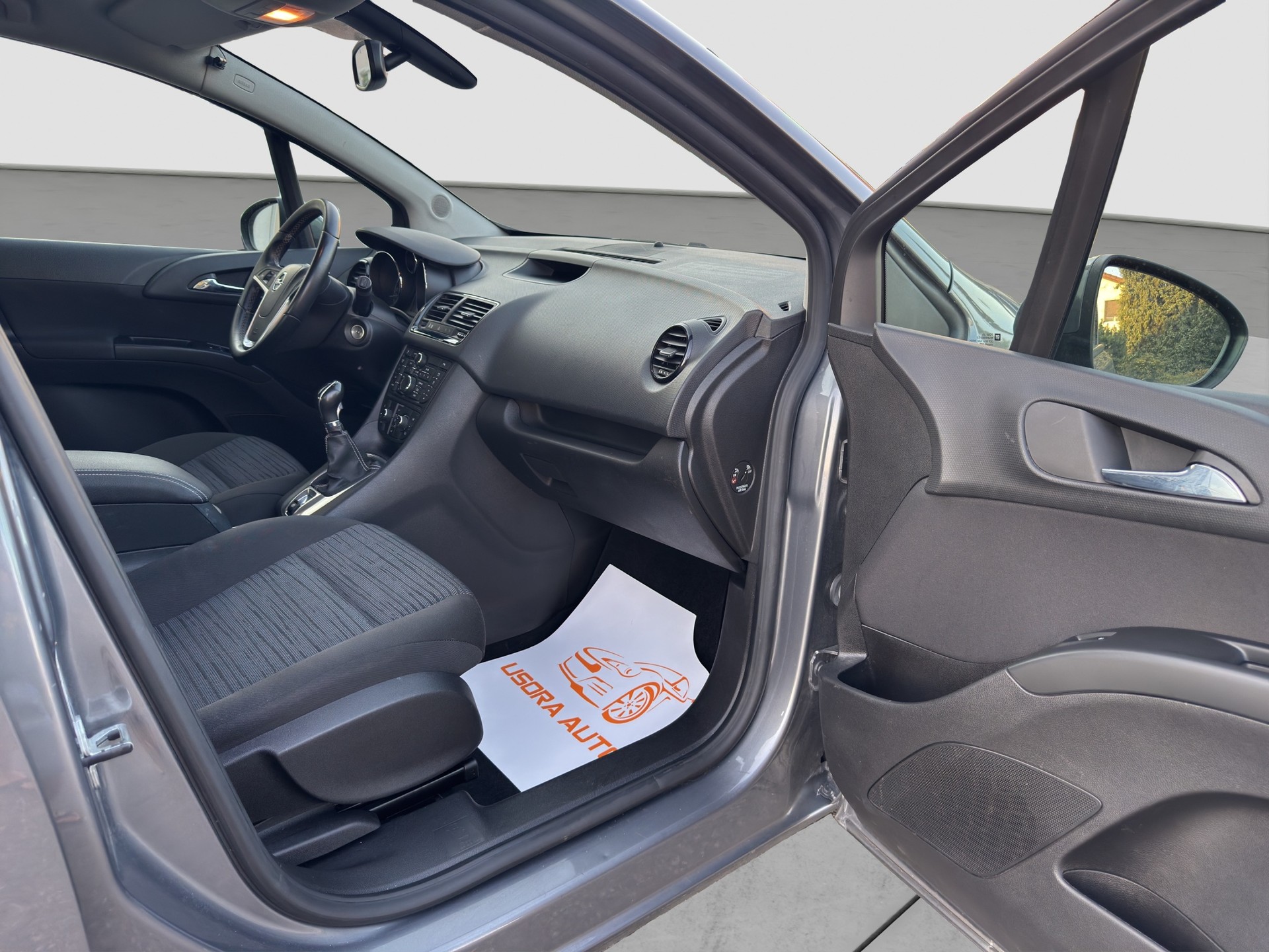 OPEL Meriva 1.4 Turbo Cosmo-image-9