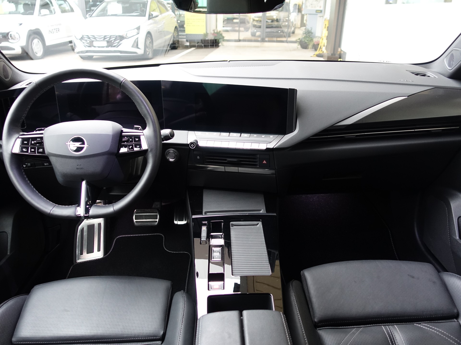 OPEL Astra 1.6 PHEV Swiss + Anhängerkupplung, Lederausstattung-image-28