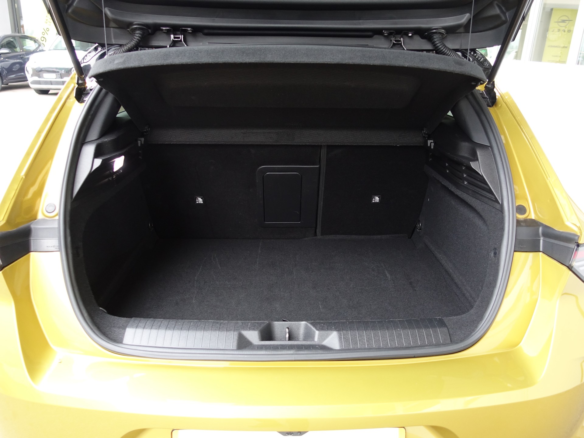 OPEL Astra 1.6 PHEV Swiss + Anhängerkupplung, Lederausstattung-image-29
