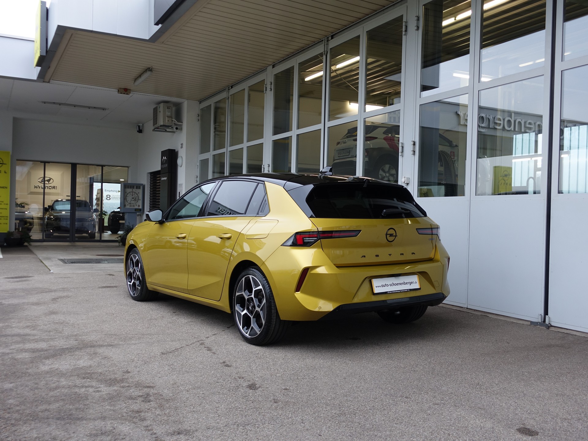 OPEL Astra 1.6 PHEV Swiss + Anhängerkupplung, Lederausstattung-image-21
