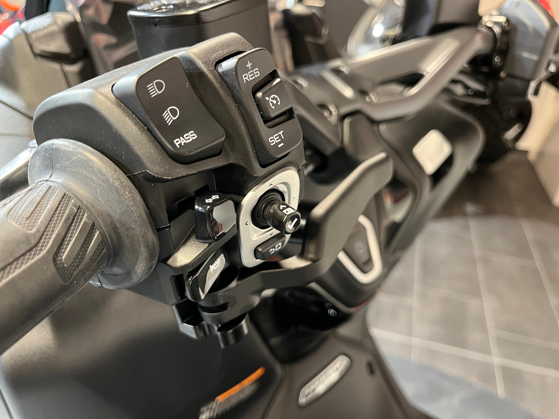 YAMAHA TMAX Tech MAX-image-8