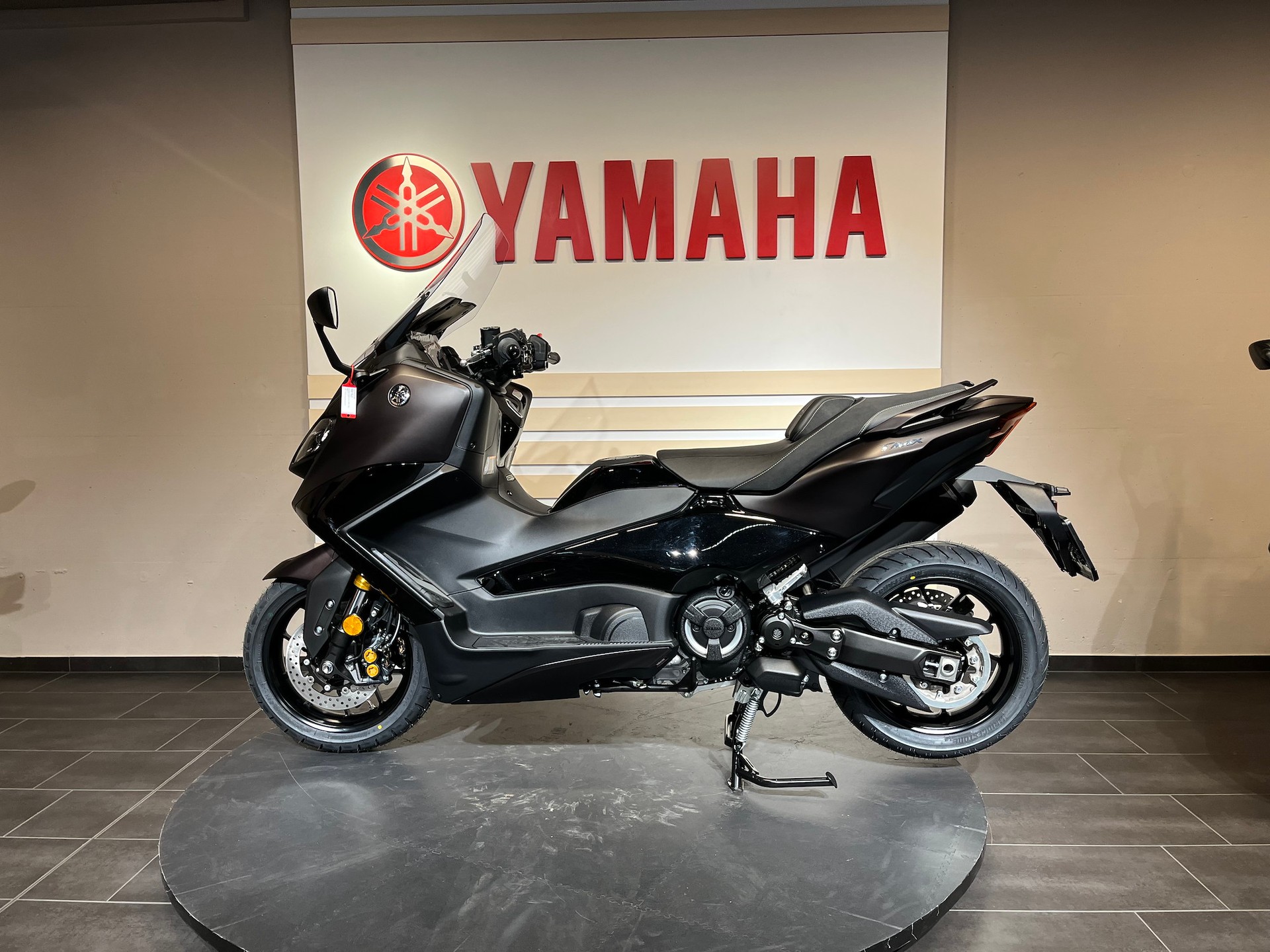 YAMAHA TMAX Tech MAX-image-5