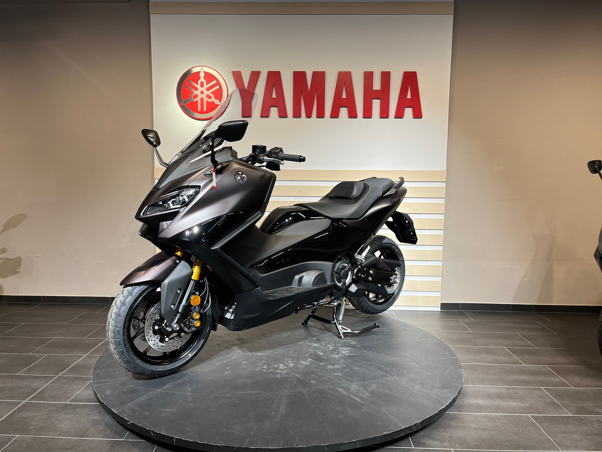 YAMAHA TMAX Tech MAX-image-6