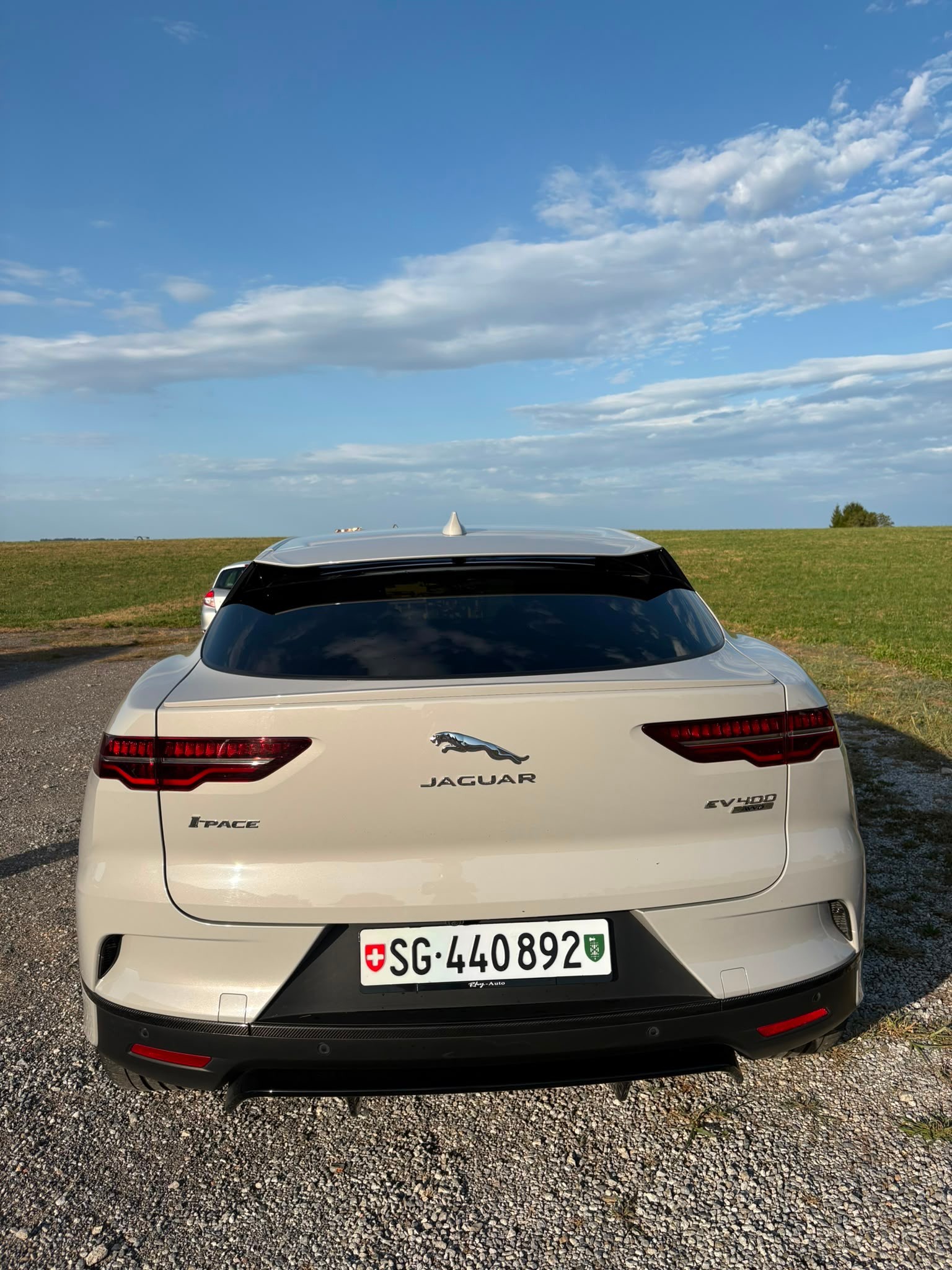 JAGUAR EV400 SE AWD-image-5