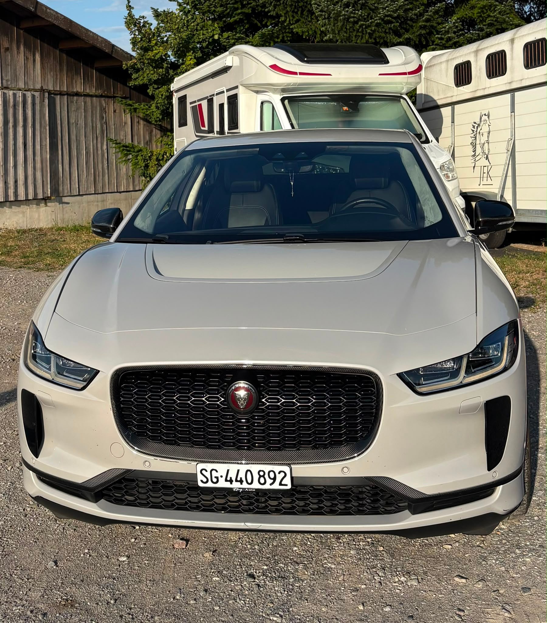 JAGUAR EV400 SE AWD