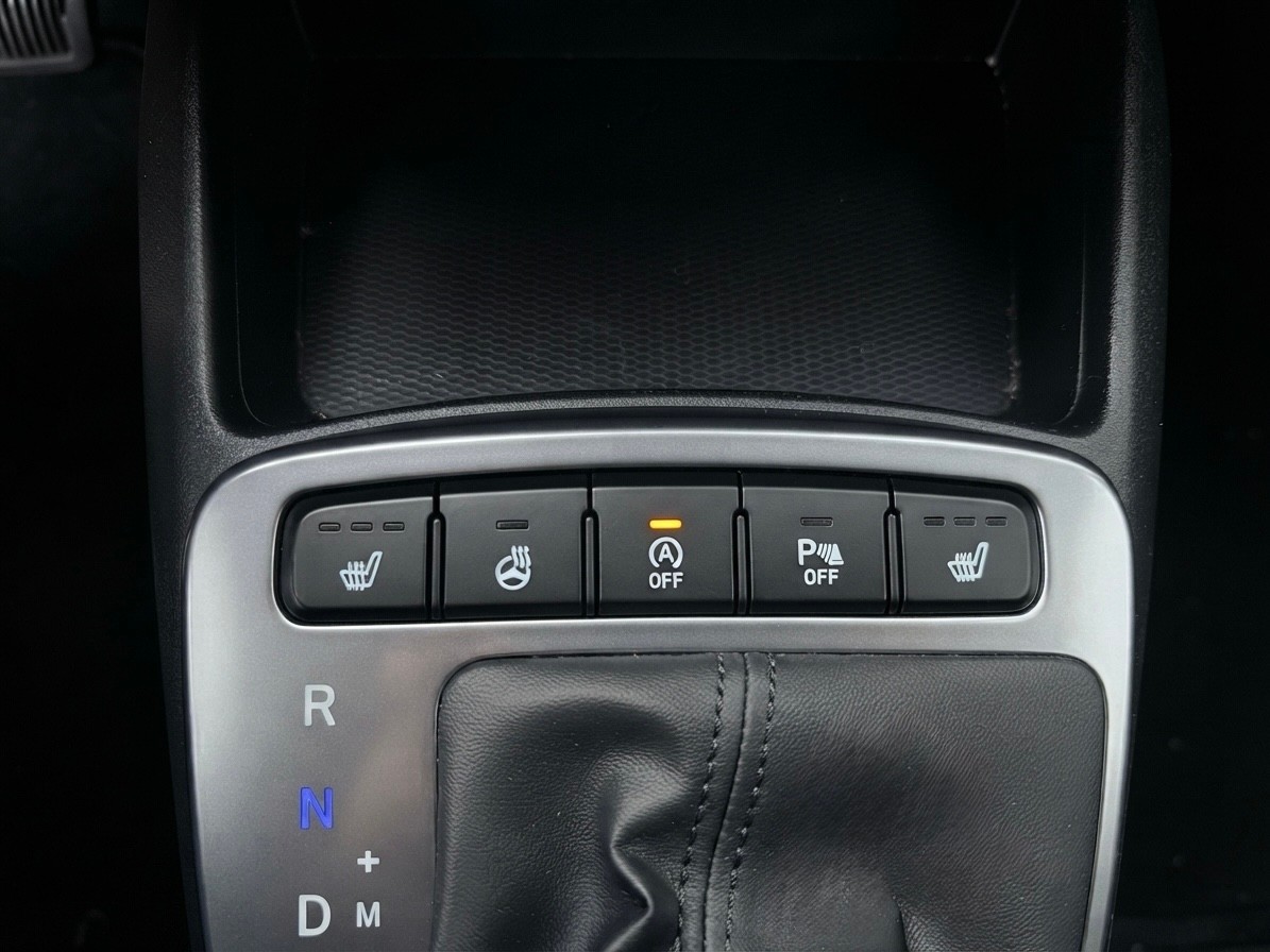 HYUNDAI i10 1.2 Vertex Automat-image-27