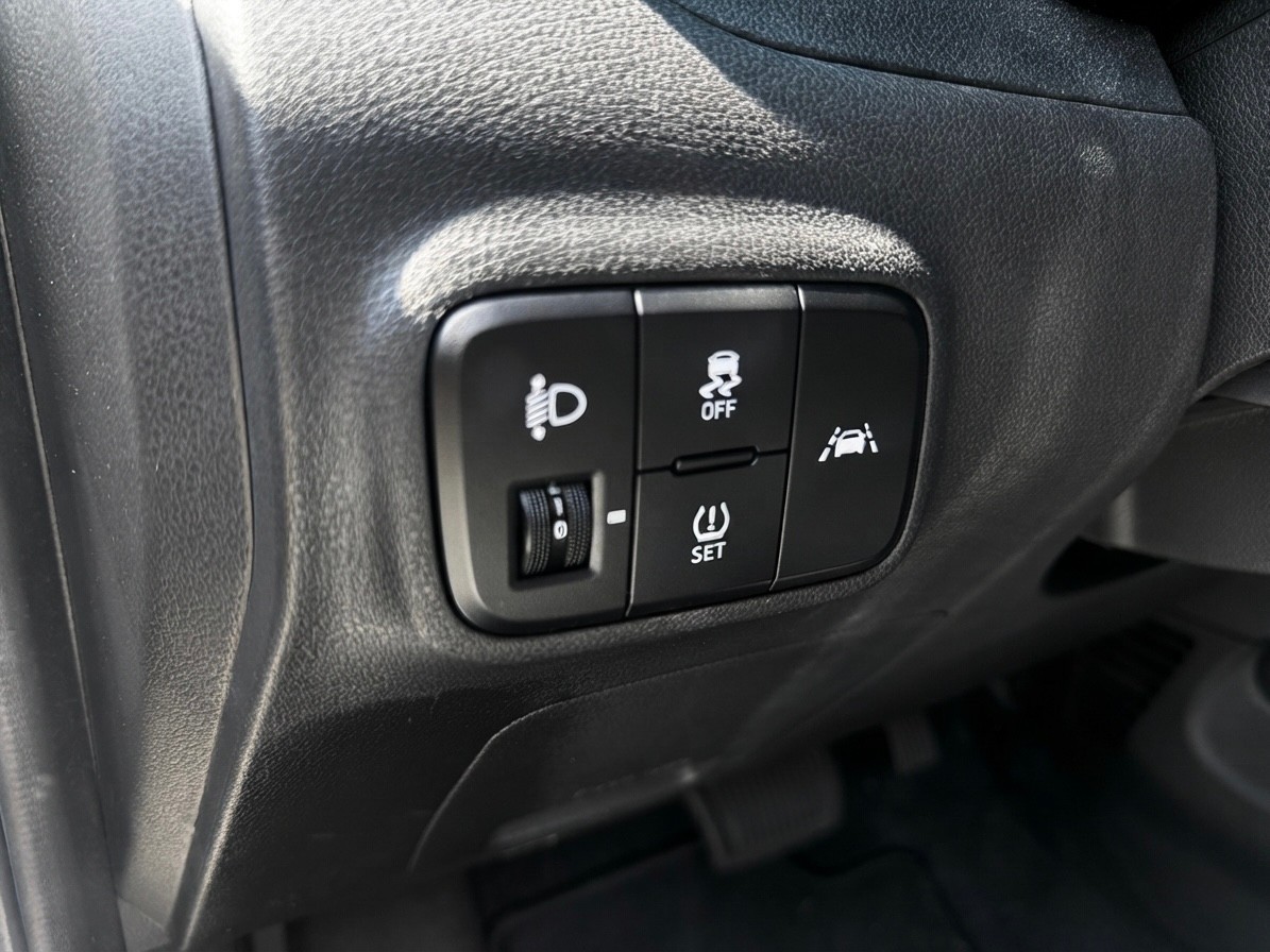 HYUNDAI i10 1.2 Vertex Automat-image-21