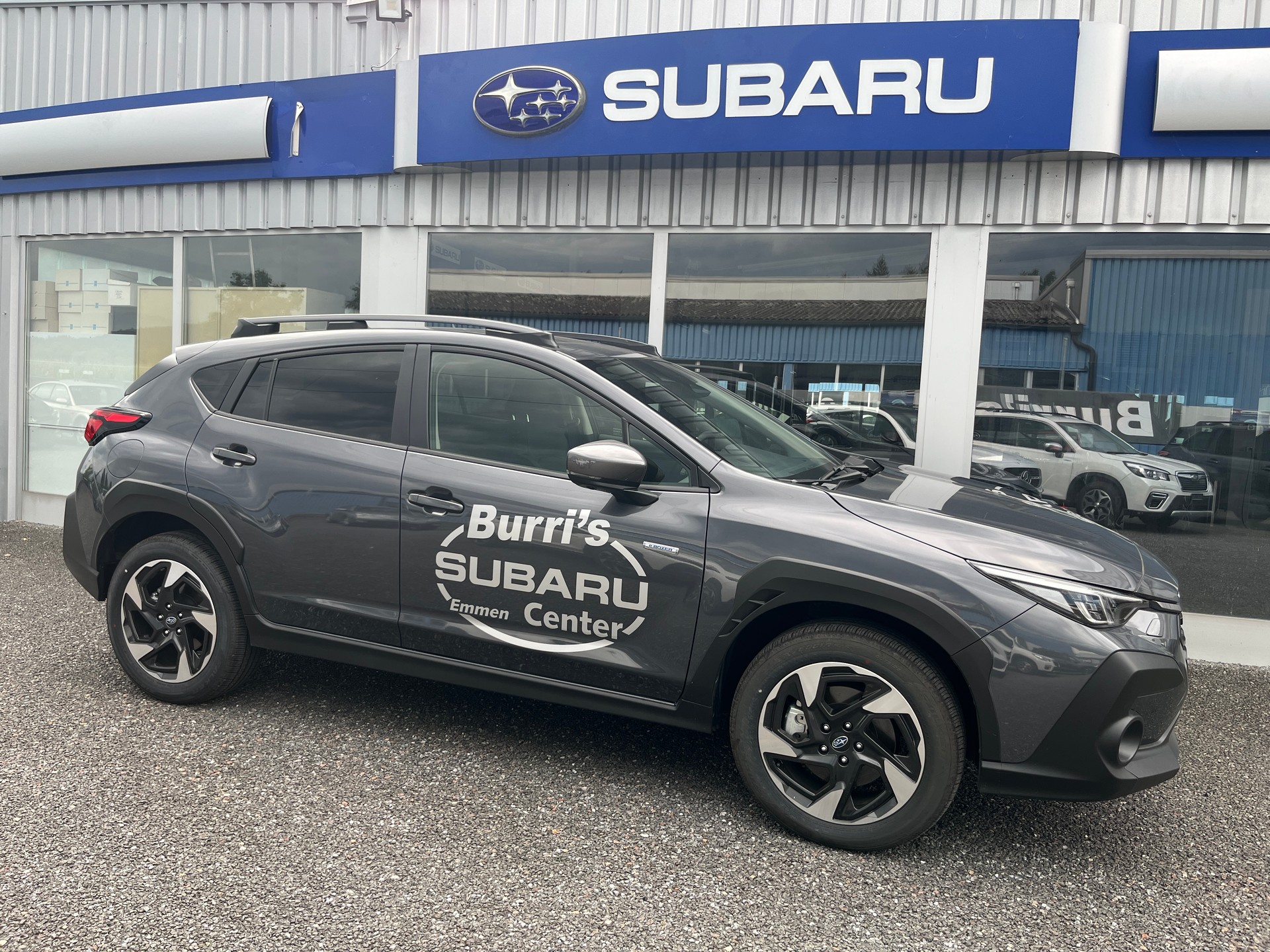SUBARU Crosstrek 2.0i e-Boxer Luxury-showroom-element-3