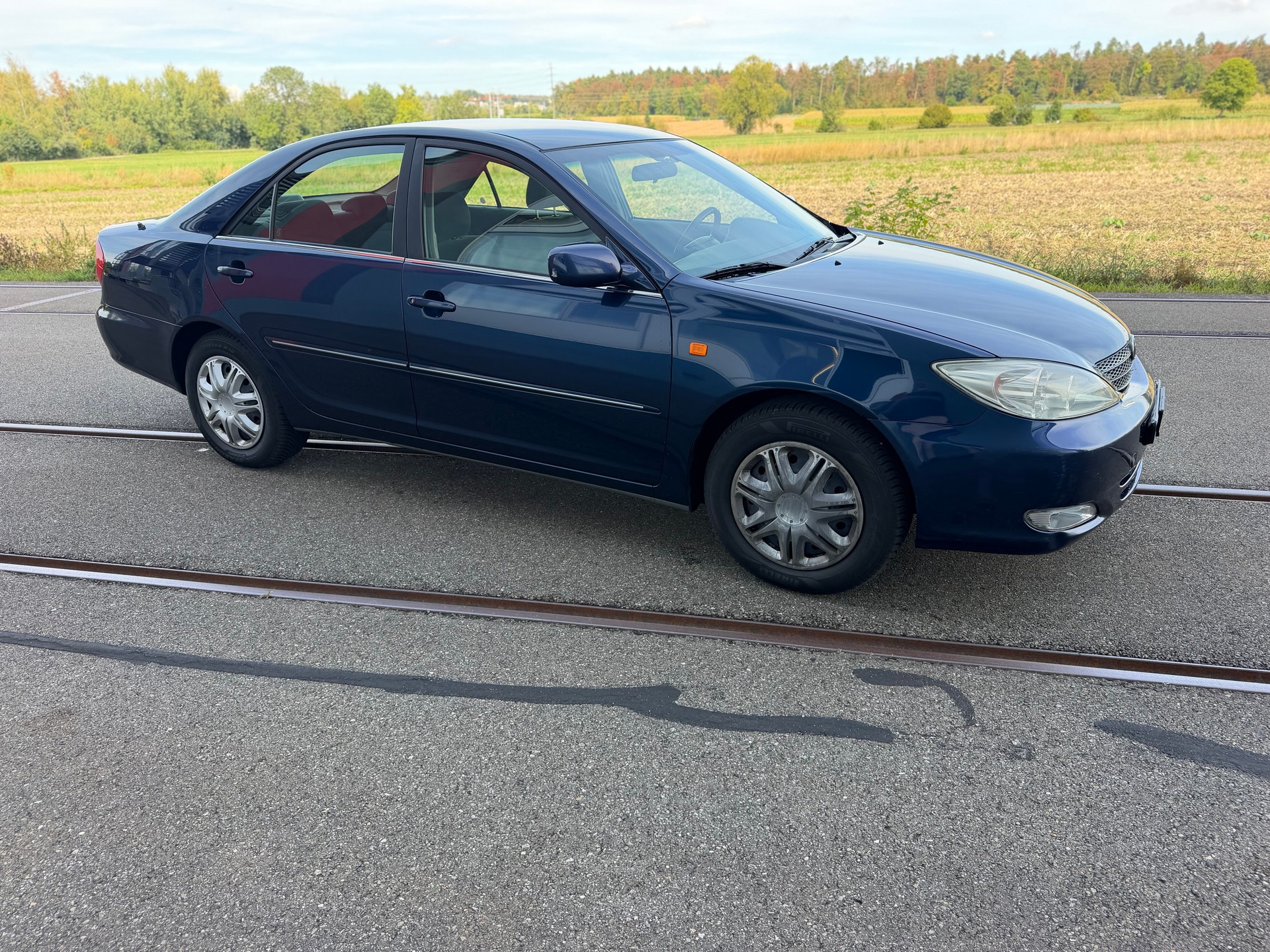 TOYOTA Camry 2.4-showroom-element-3