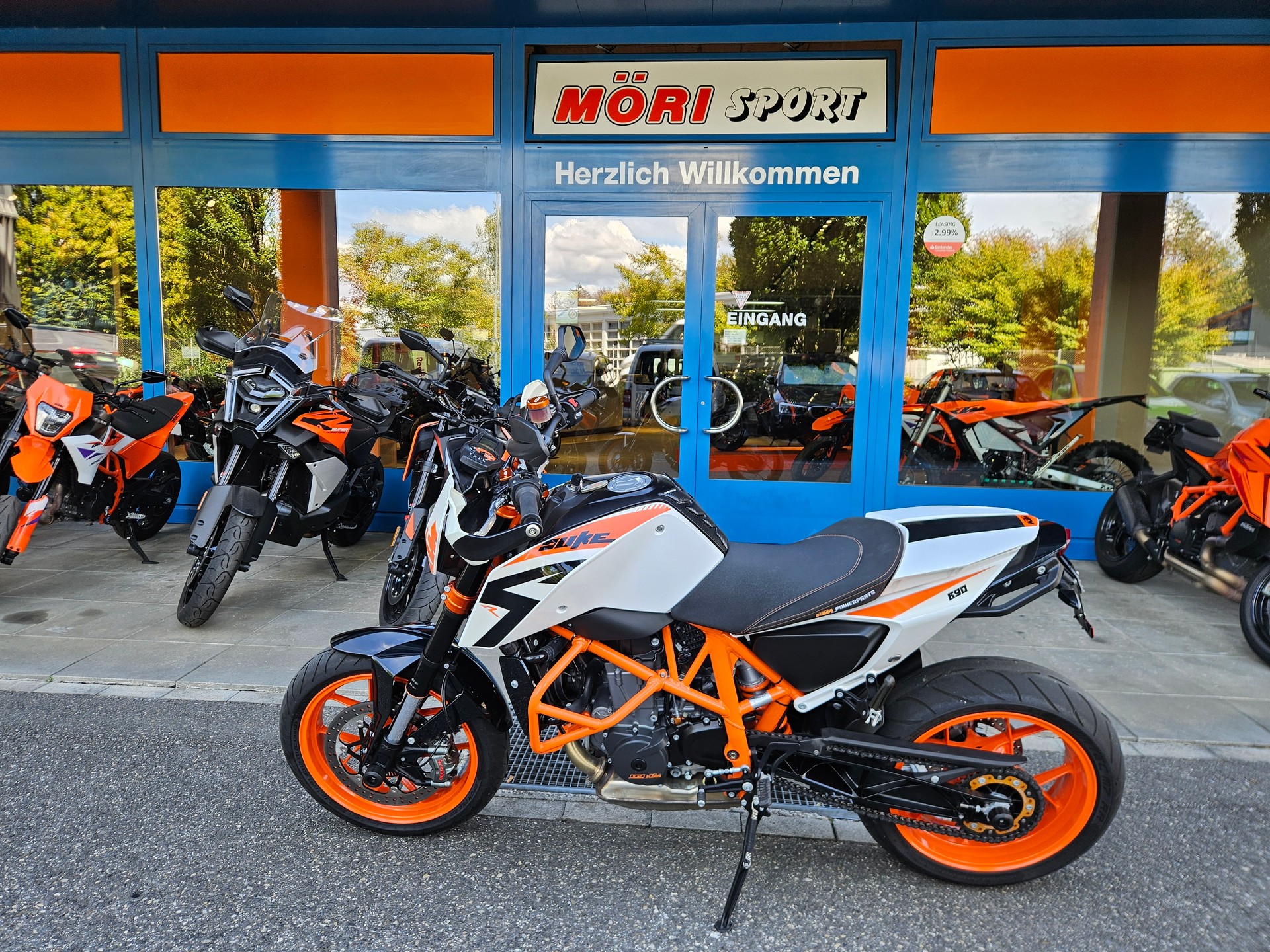 KTM 690 Duke R ABS-image-3