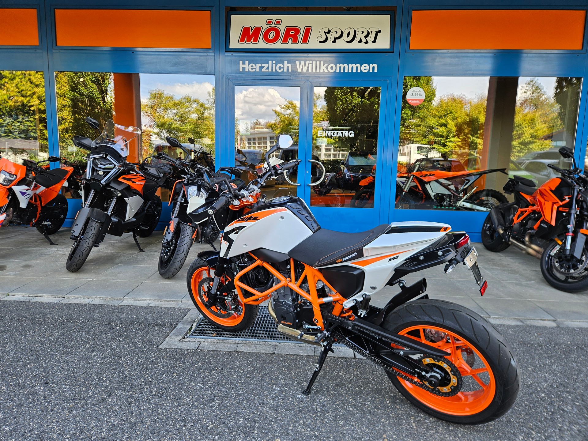 KTM 690 Duke R ABS-image-4