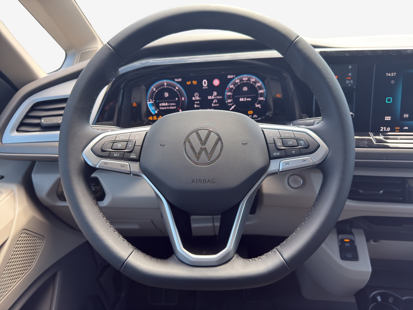 VW California 2.0 TDI Beach Tour-image-9