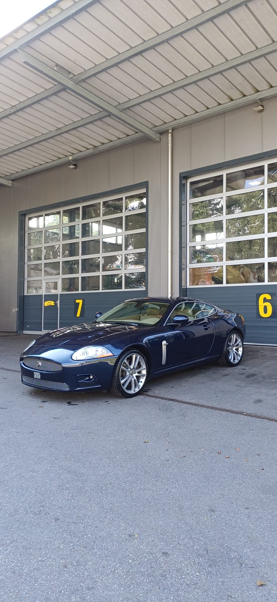 JAGUAR 4.2 V8