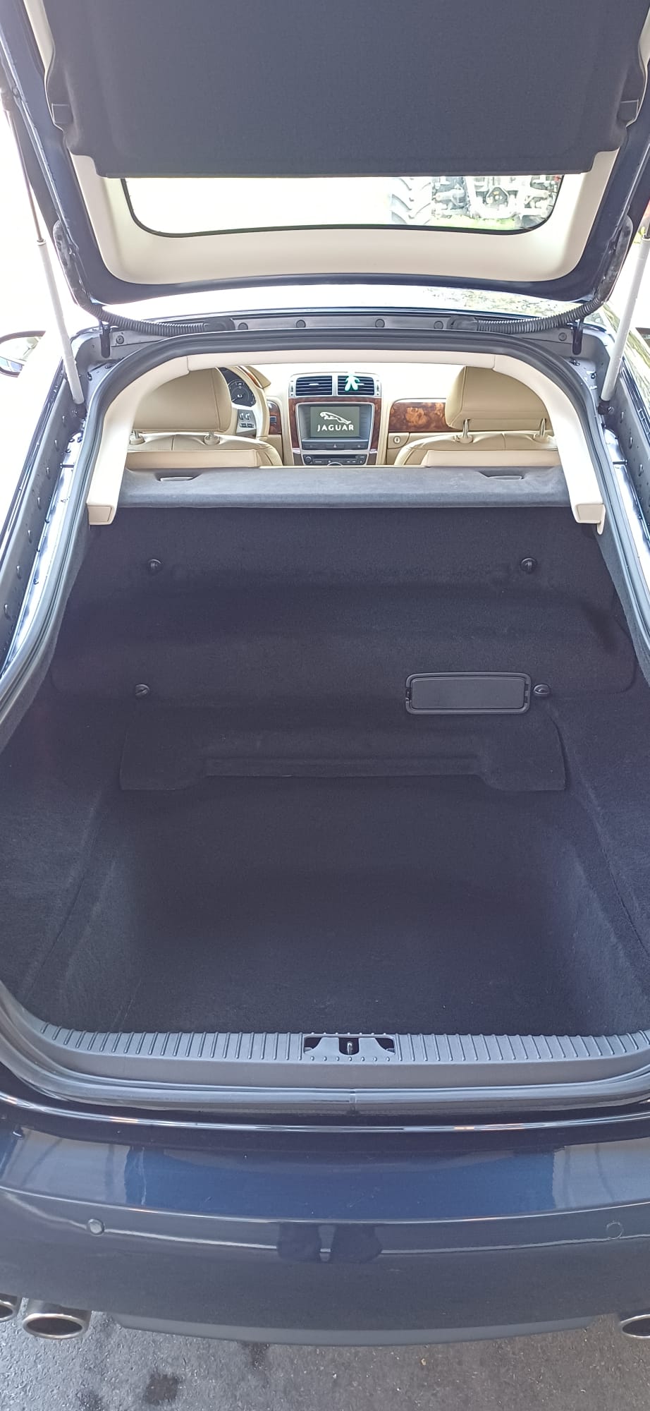 JAGUAR 4.2 V8-image-5