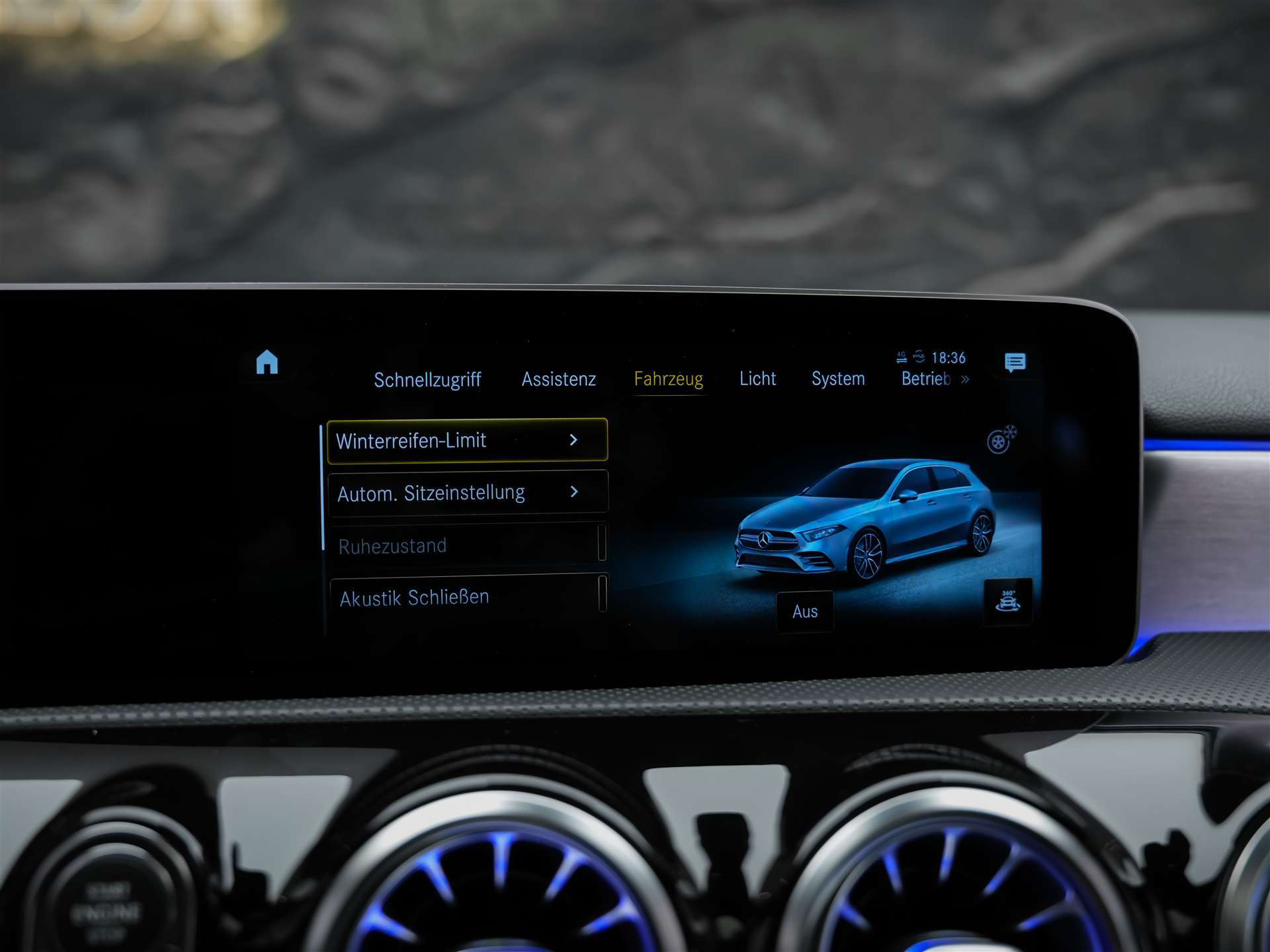 MERCEDES-BENZ A 35 AMG 4Matic Speedshift *CH -Fahrzeug*Panorama*Burmester*El. Sitze mit Memory*-image-35