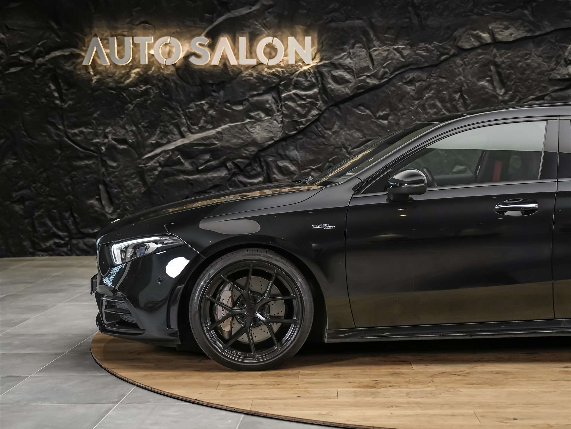 MERCEDES-BENZ A 35 AMG 4Matic Speedshift *CH -Fahrzeug*Panorama*Burmester*El. Sitze mit Memory*-image-16