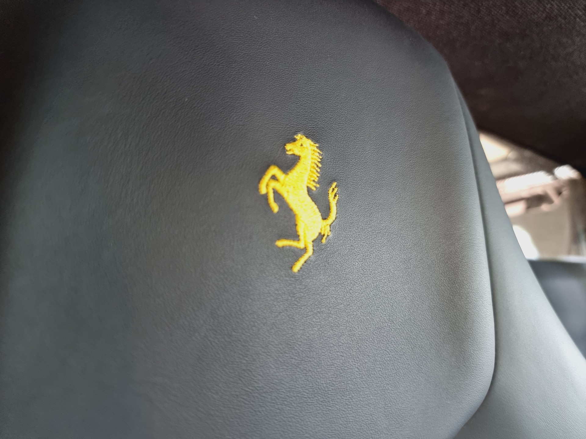 FERRARI 488 GTB-image-12