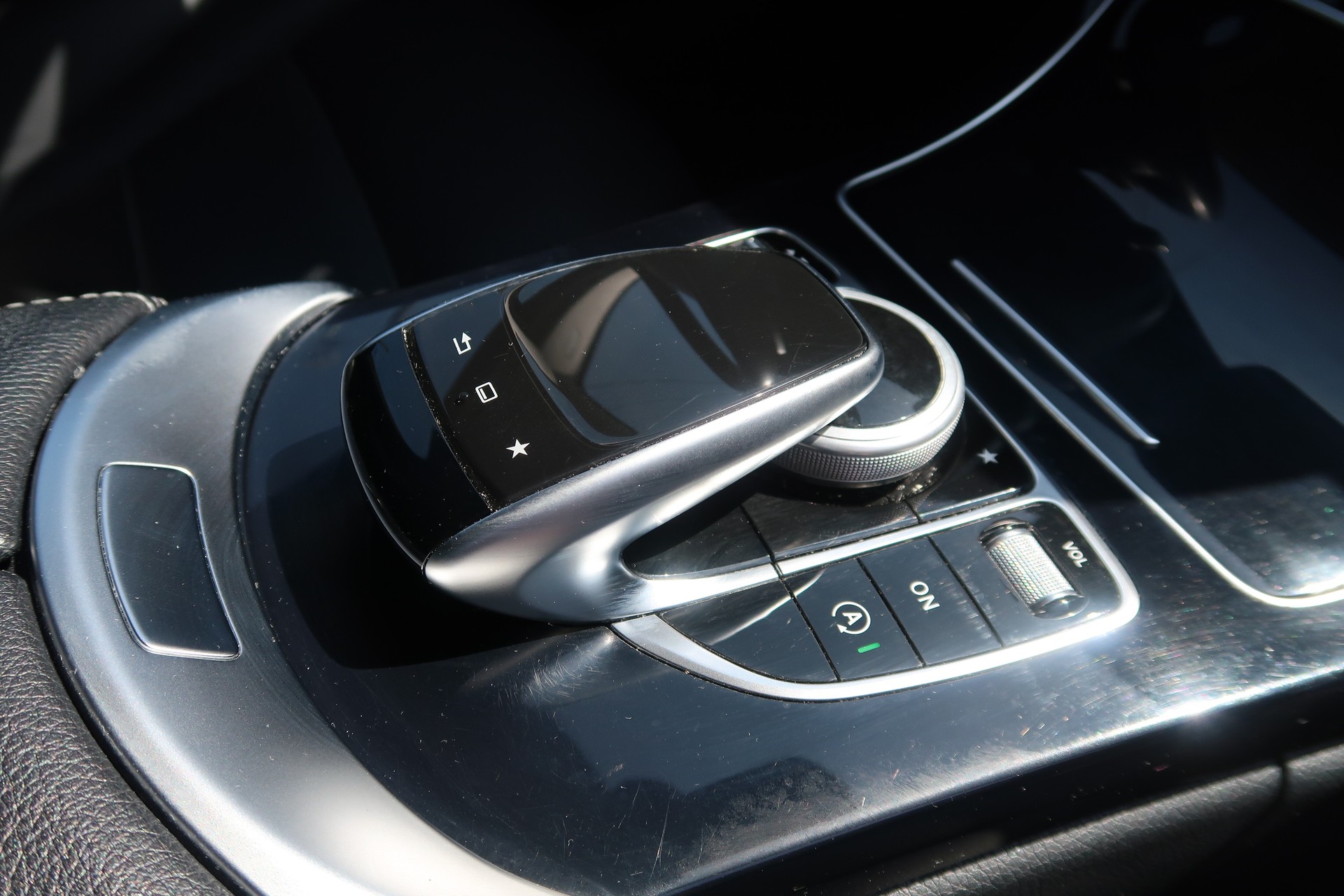MERCEDES-BENZ C 250 BlueTEC Avantgarde 4Matic 7G-Tronic-image-10