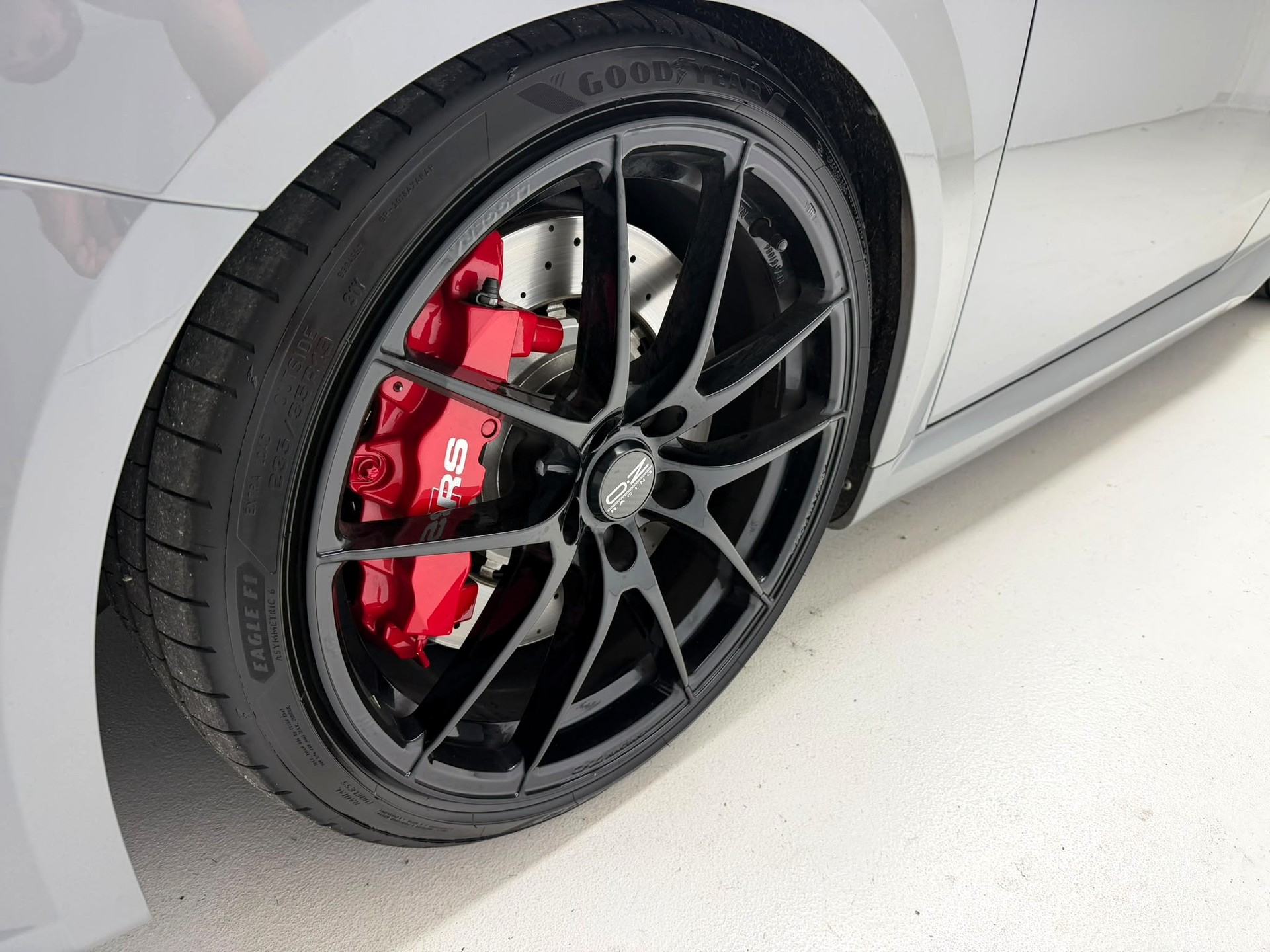 AUDI TT RS Roadster 2.5 TFSI quattro S-tronic-image-17