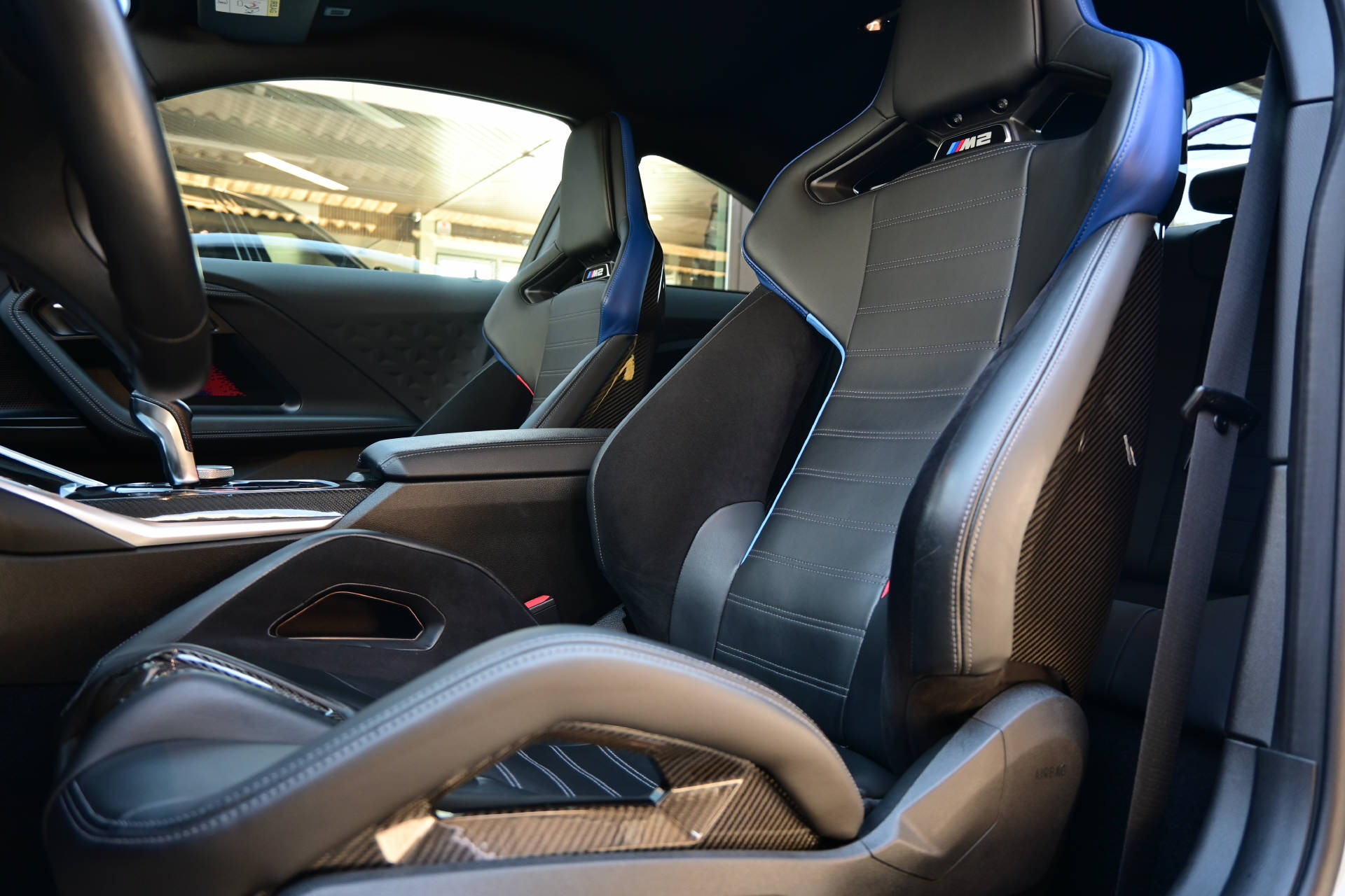 BMW M2 Coupé *M Carbon Schalensitze*Track Pack*Carbondach*CH-Auto*-image-21