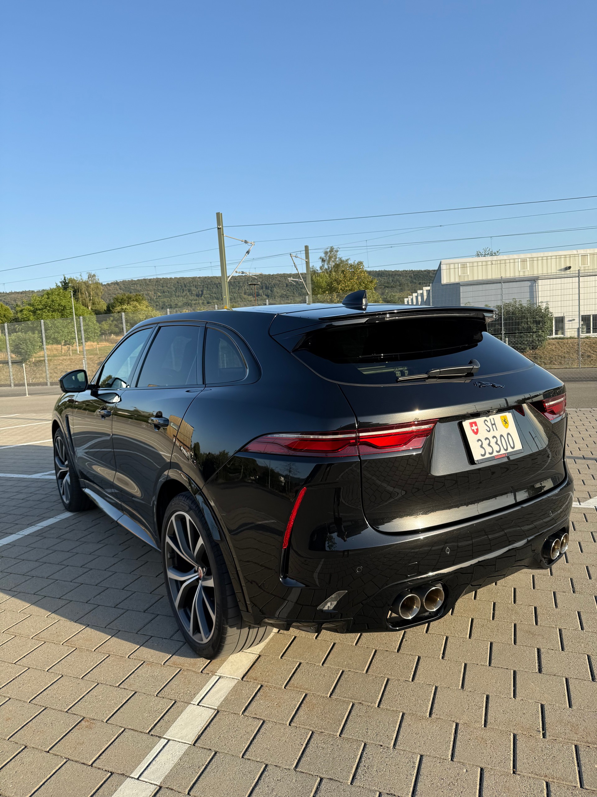 JAGUAR 5.0 V8 SVR AWD