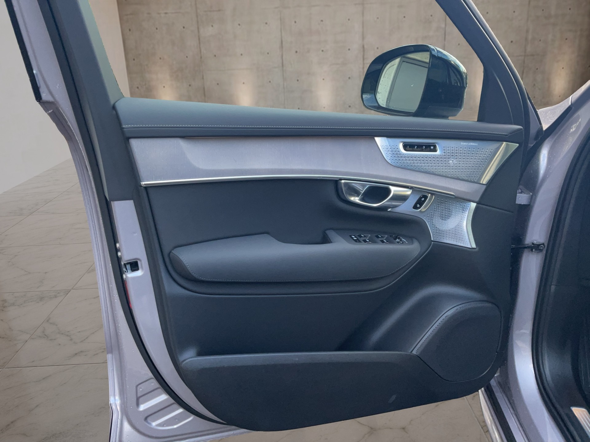 VOLVO XC90 2.0 T8 TE XCLUSIVE Edition Dark eAWD-image-15
