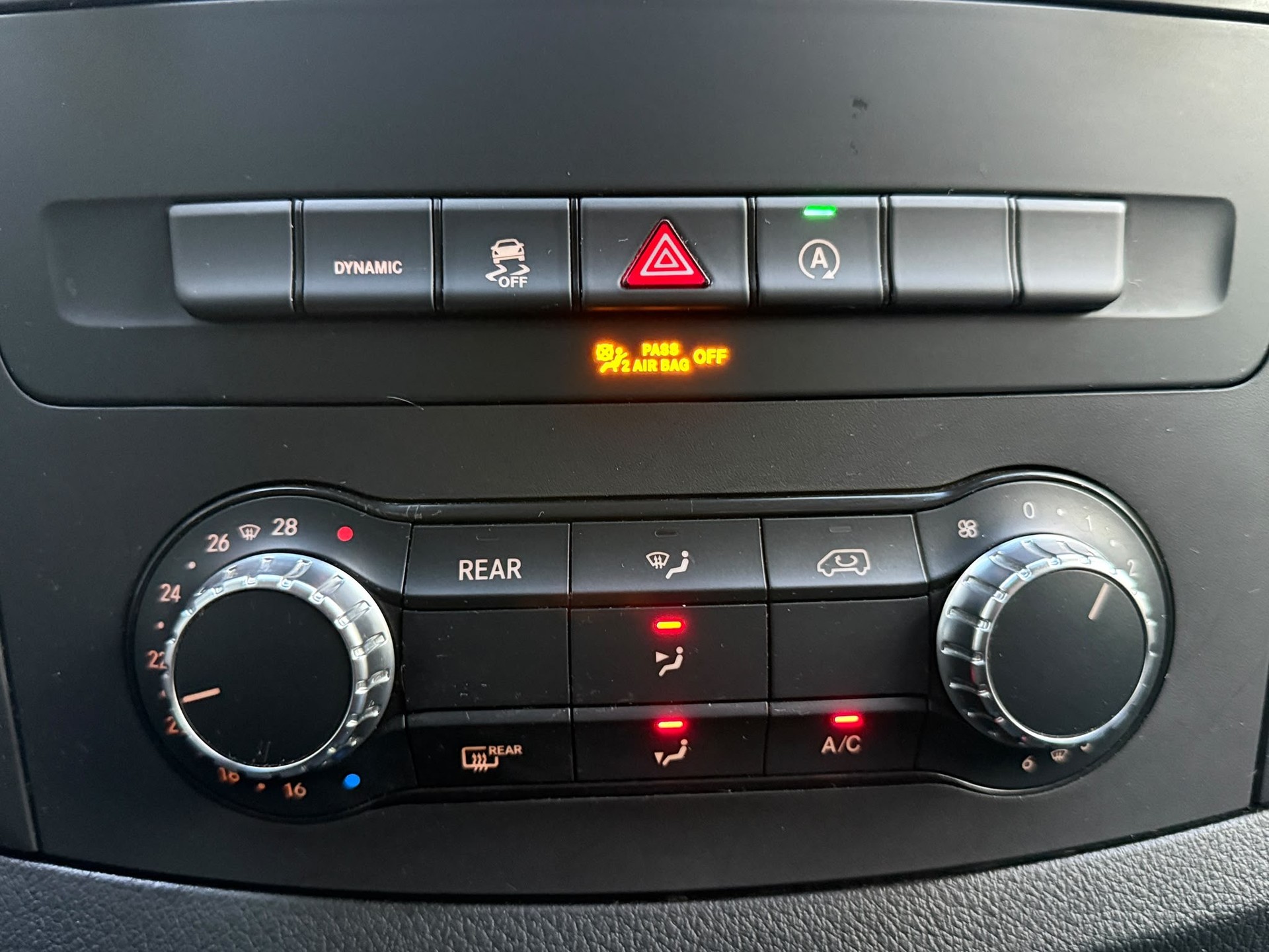 MERCEDES-BENZ Vito 119 Kombi L 2.0 CDI Select *8-Plätzer*-image-18