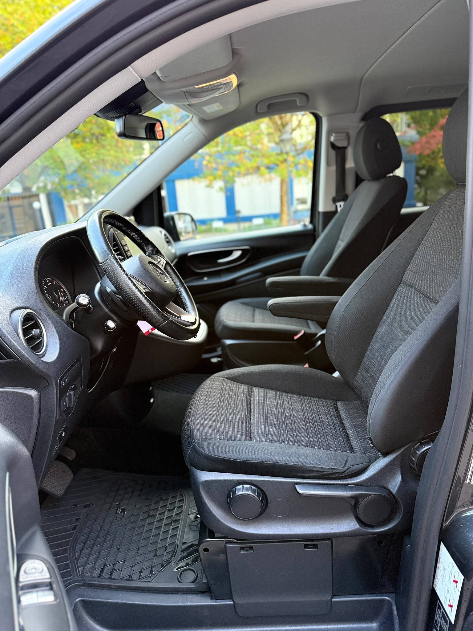 MERCEDES-BENZ Vito 119 Kombi L 2.0 CDI Select *8-Plätzer*-image-9