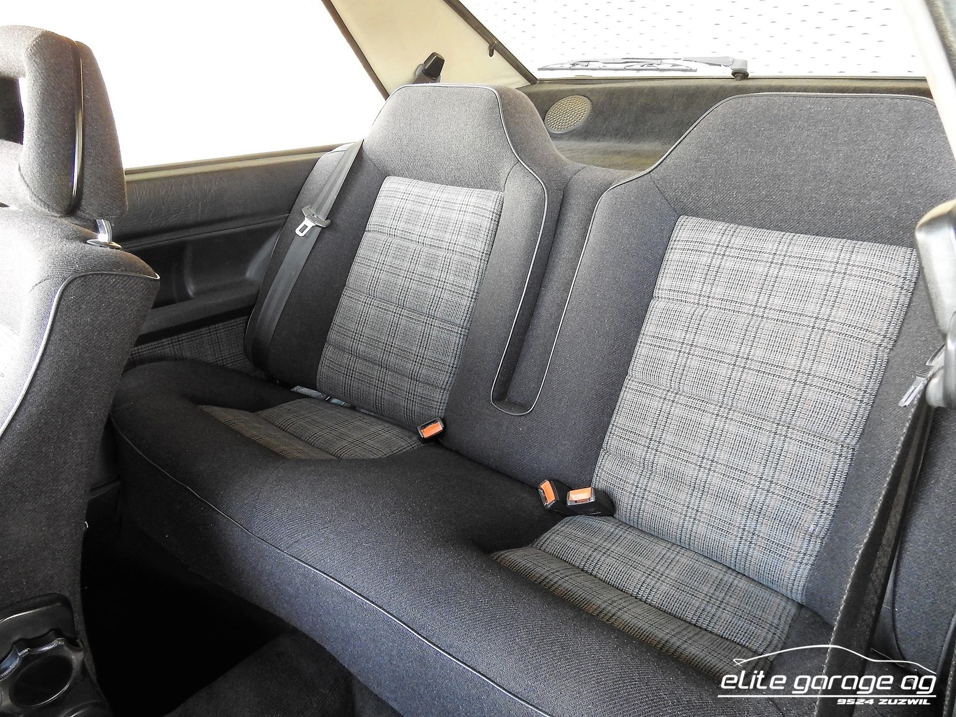 AUDI quattro Turbo-image-10