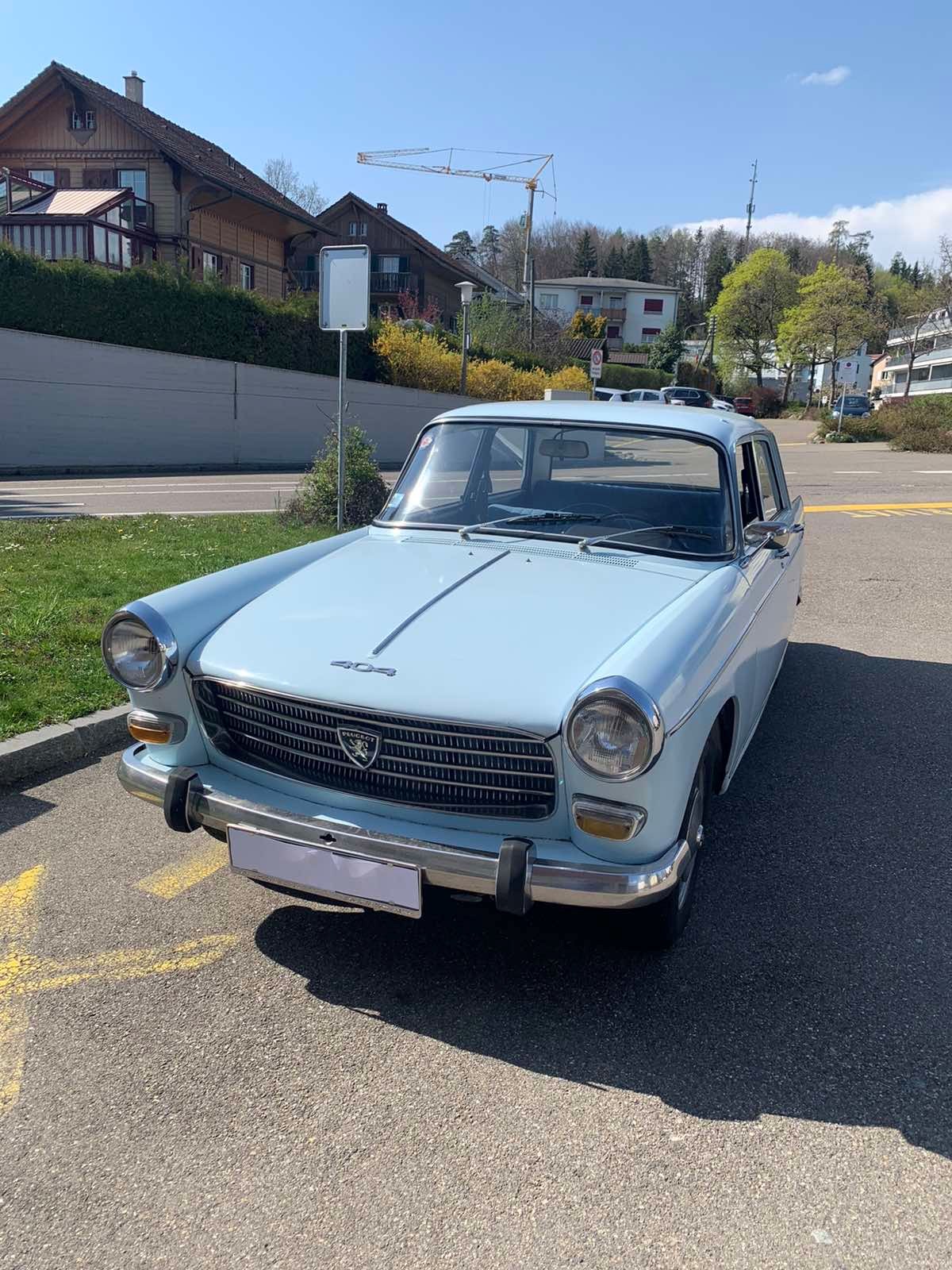 PEUGEOT 404