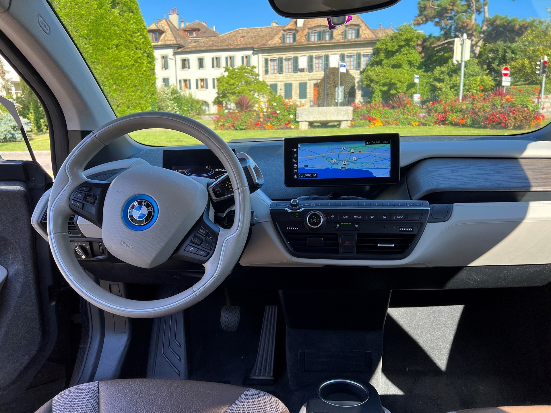 BMW i3s (120Ah)-image-2