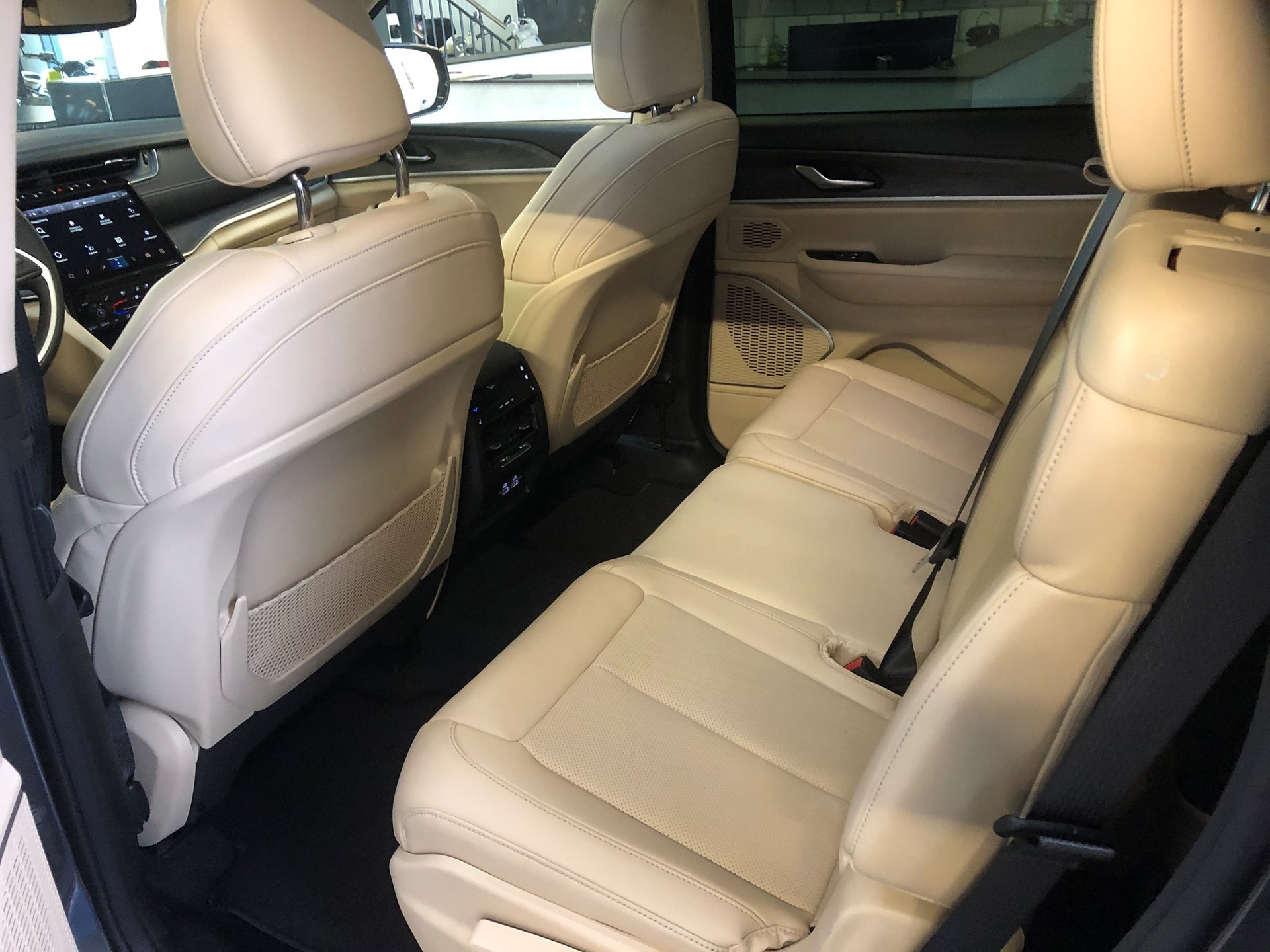 JEEP Grand Cherokee 3.6-V6 LIMITED AWD 4x4 Lang-image-21