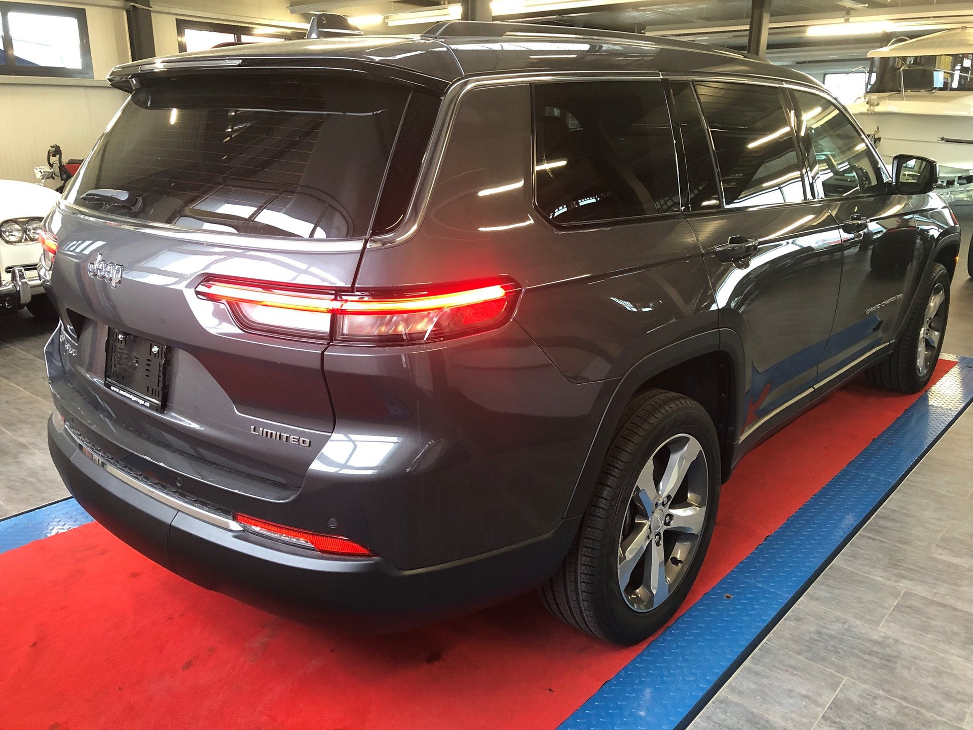 JEEP Grand Cherokee 3.6-V6 LIMITED AWD 4x4 Lang-image-8
