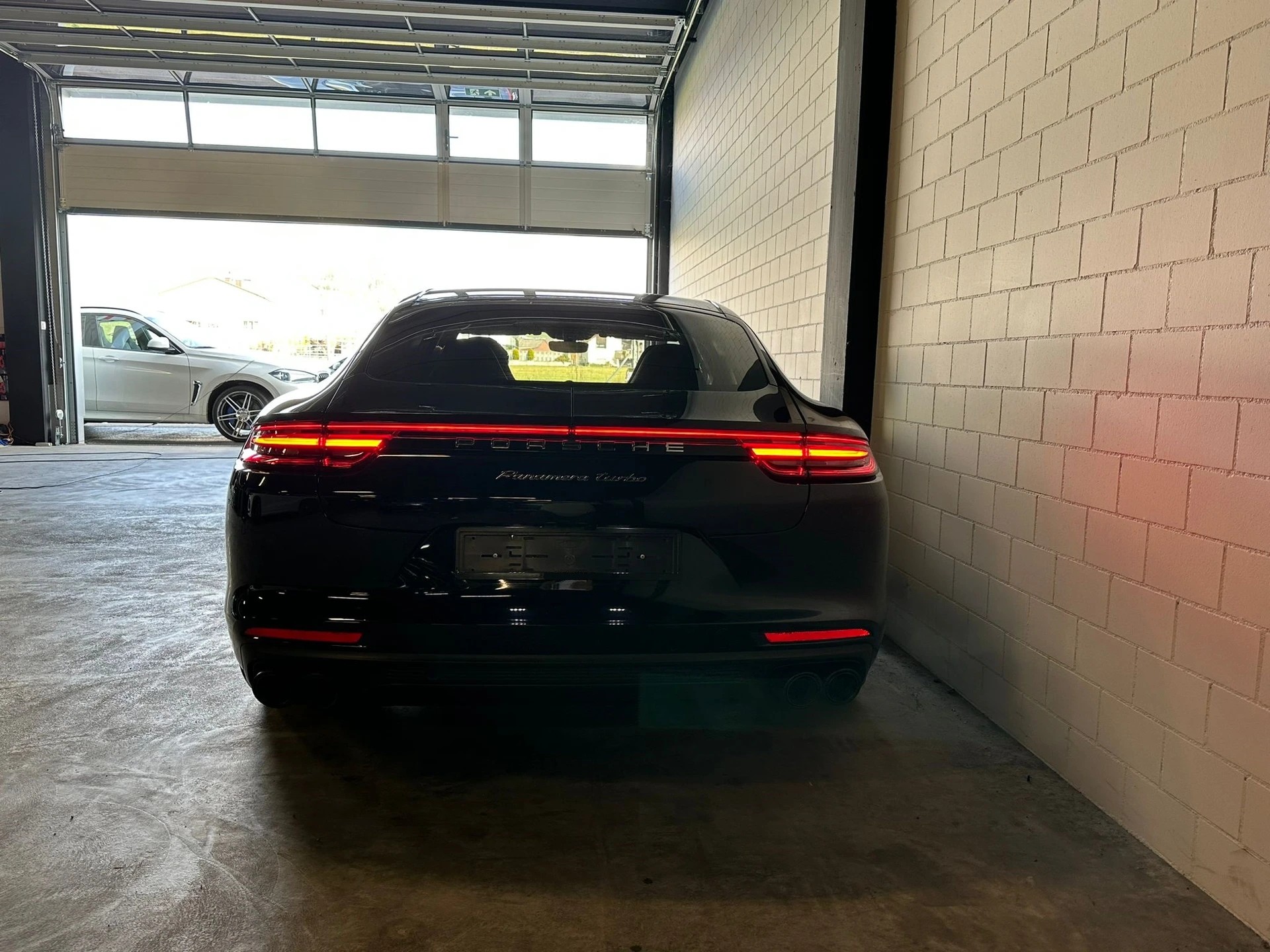 PORSCHE Panamera Turbo PDK Traumausstattung mit TECHART-Umbau 640 PS / 900 NM-image-4