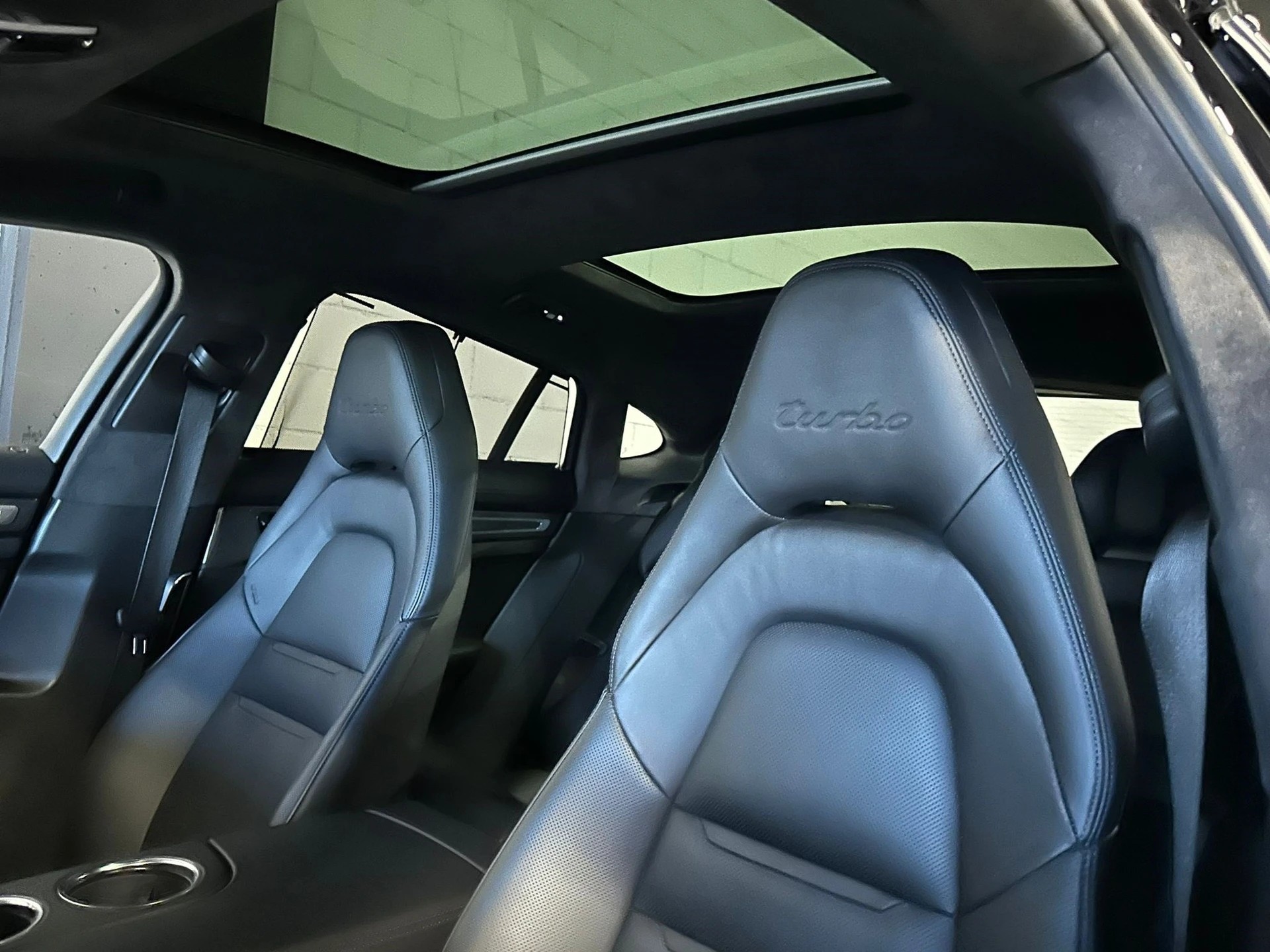 PORSCHE Panamera Turbo PDK Traumausstattung mit TECHART-Umbau 640 PS / 900 NM-image-6