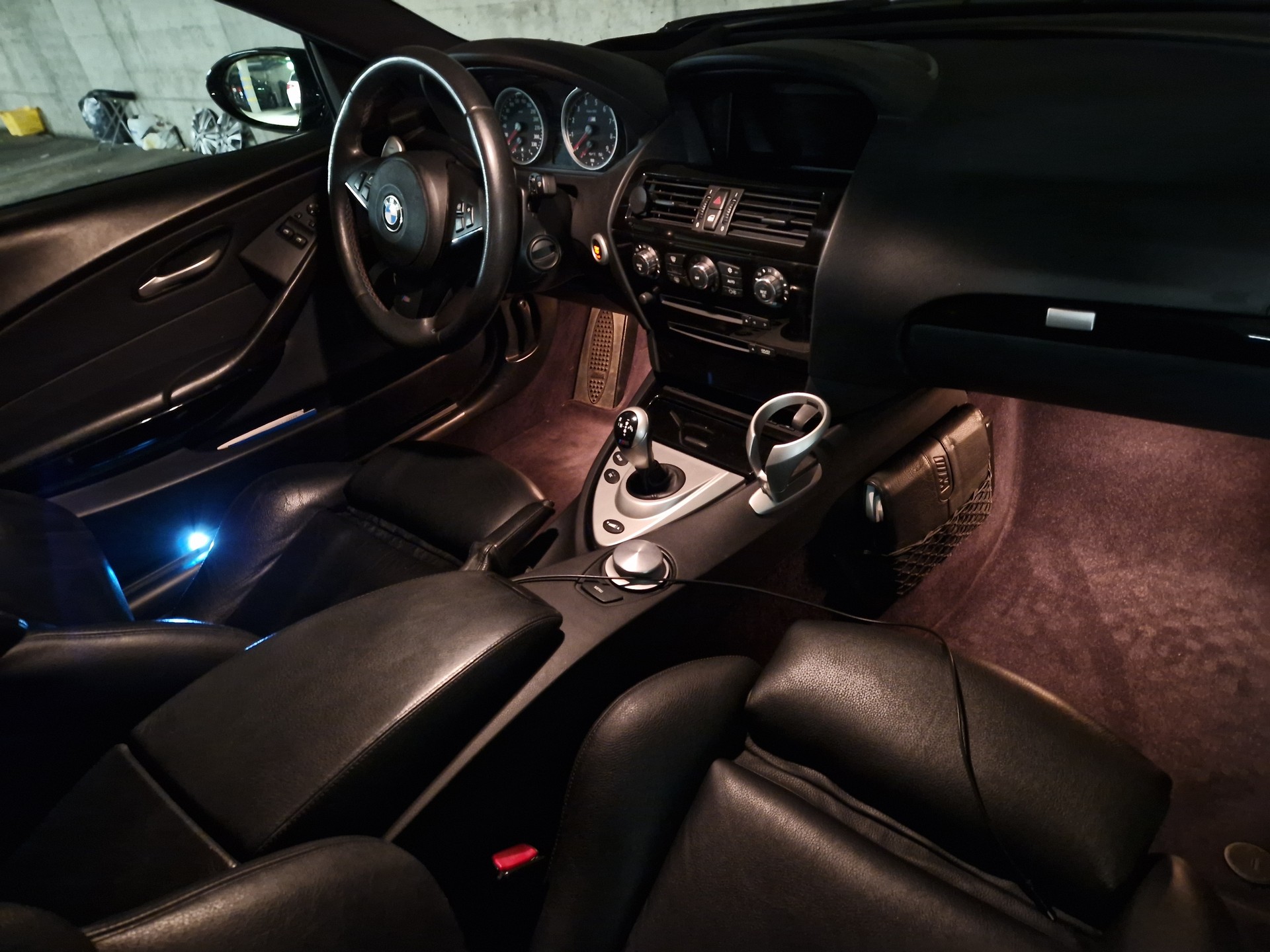 BMW M6-image-5