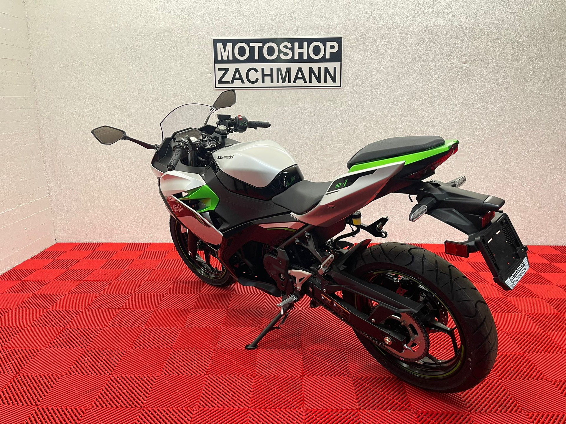 KAWASAKI Ninja E-1-image-4