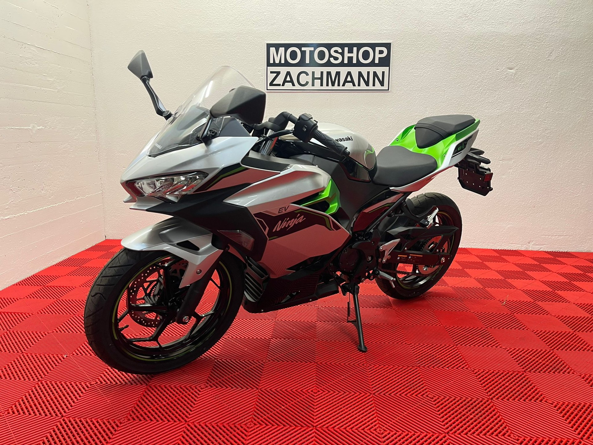 KAWASAKI Ninja E-1-image-2