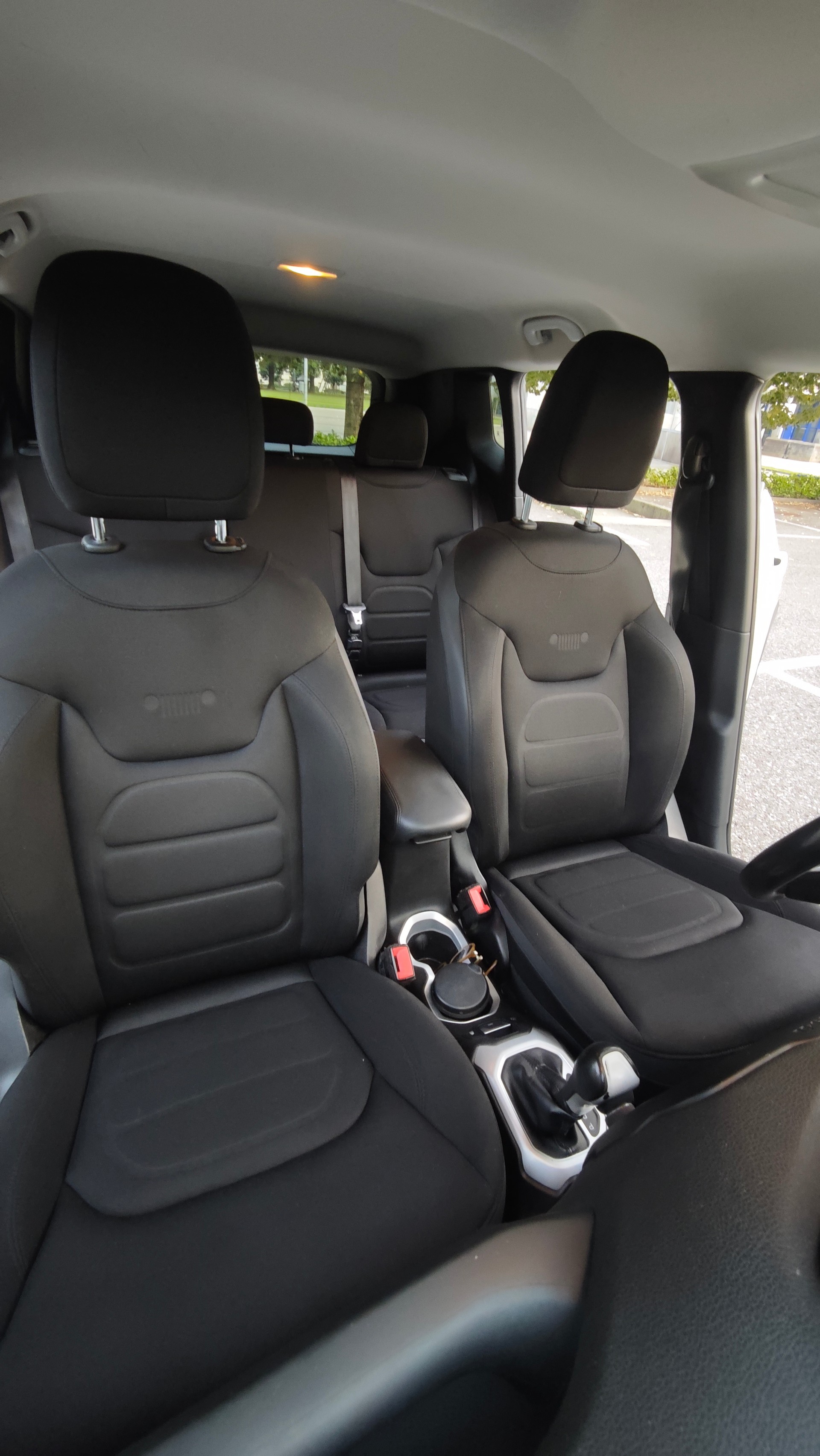 JEEP Renegade 2.0 CRD Limited AWD + Low Range 9ATX-image-3