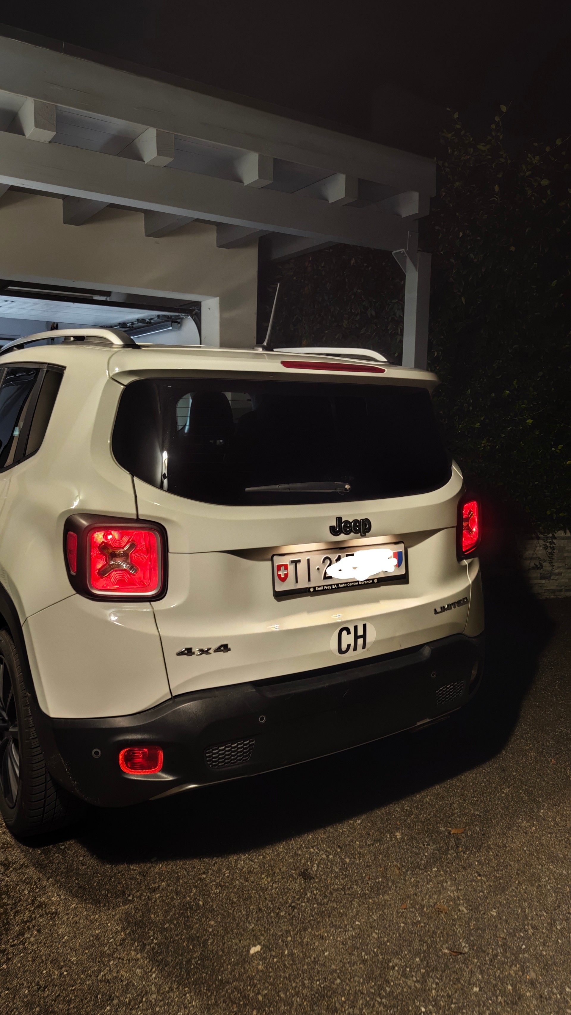 JEEP Renegade 2.0 CRD Limited AWD + Low Range 9ATX-image-6