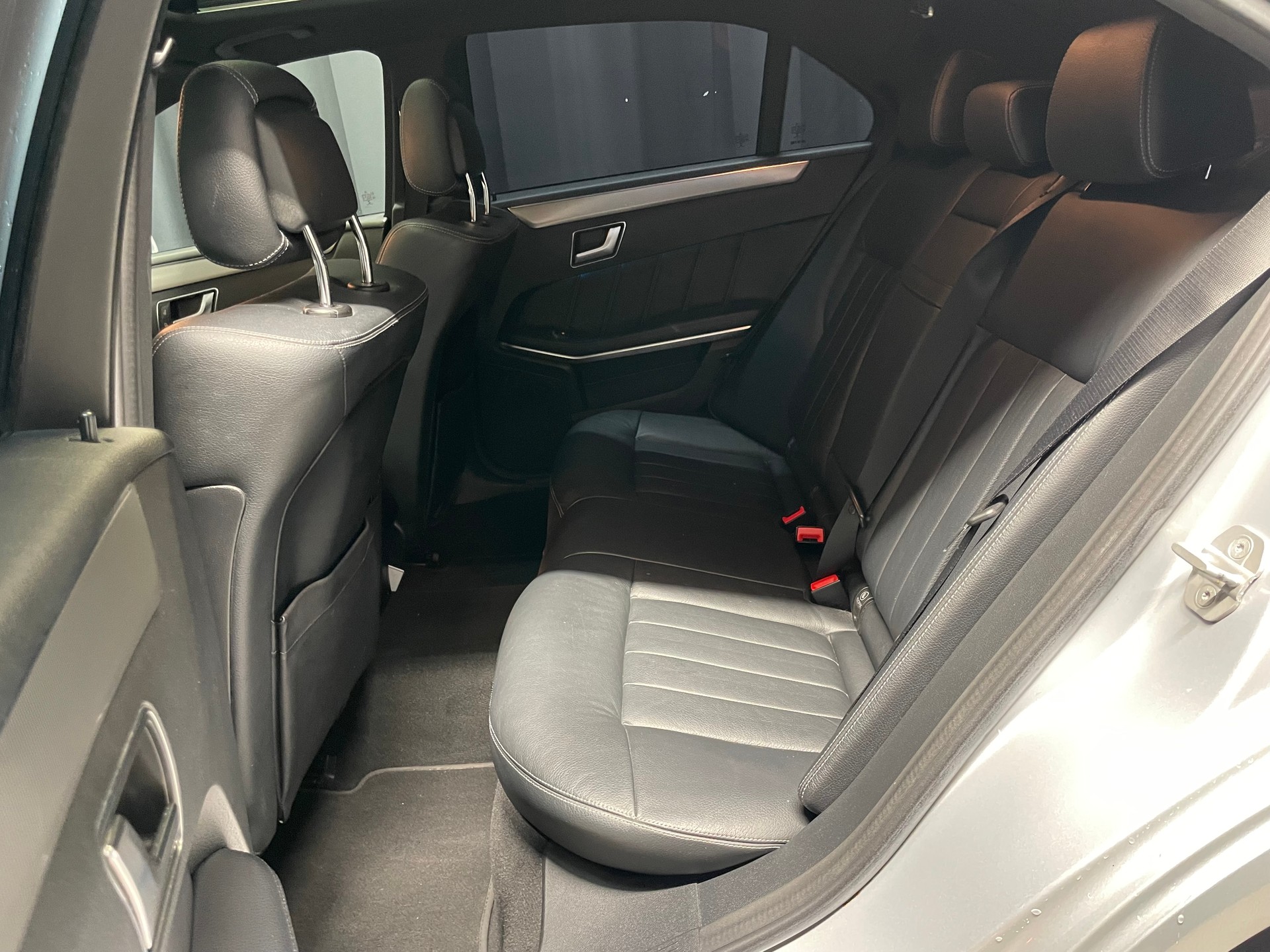 MERCEDES-BENZ E 200 BlueTEC Avantgarde 7G-Tronic (10)-image-7