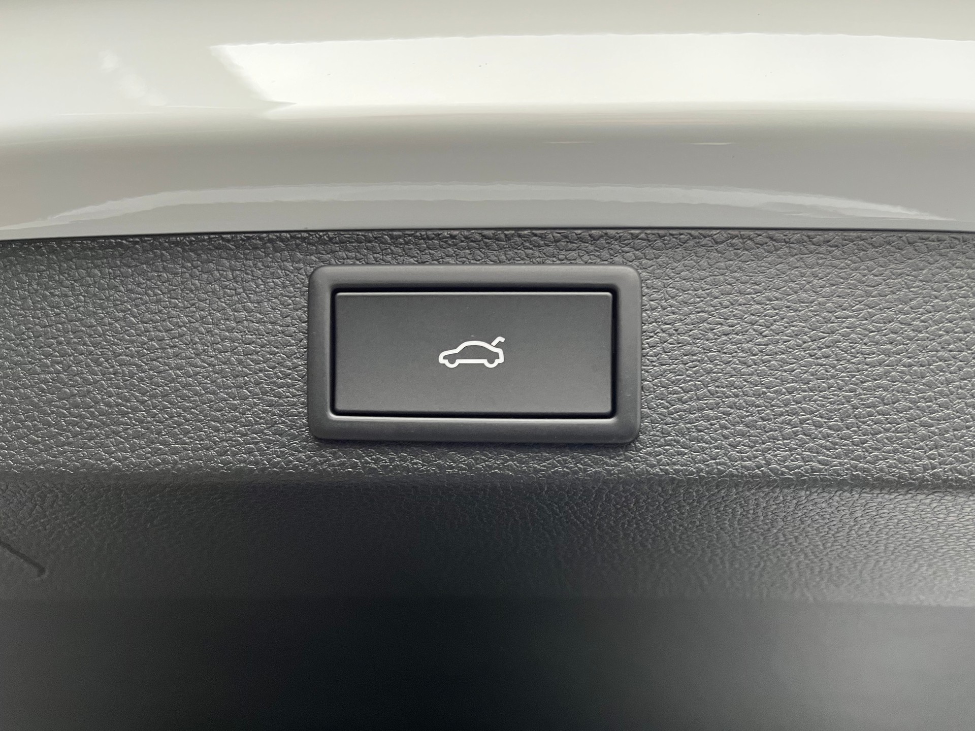 SKODA Karoq 1.5 TSI SportLine DSG-image-5
