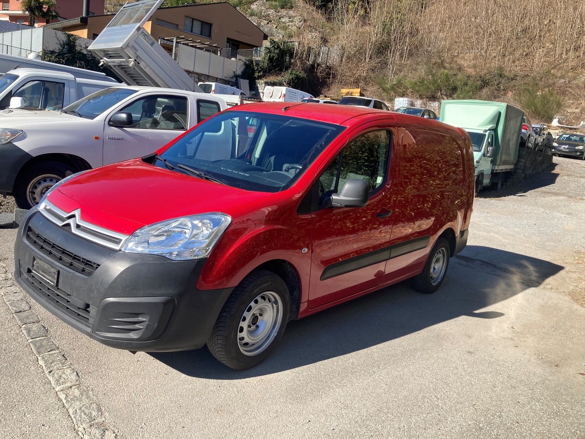 CITROEN Berlingo 1.6 BlueHDi 100 S&S Komfort-image-1