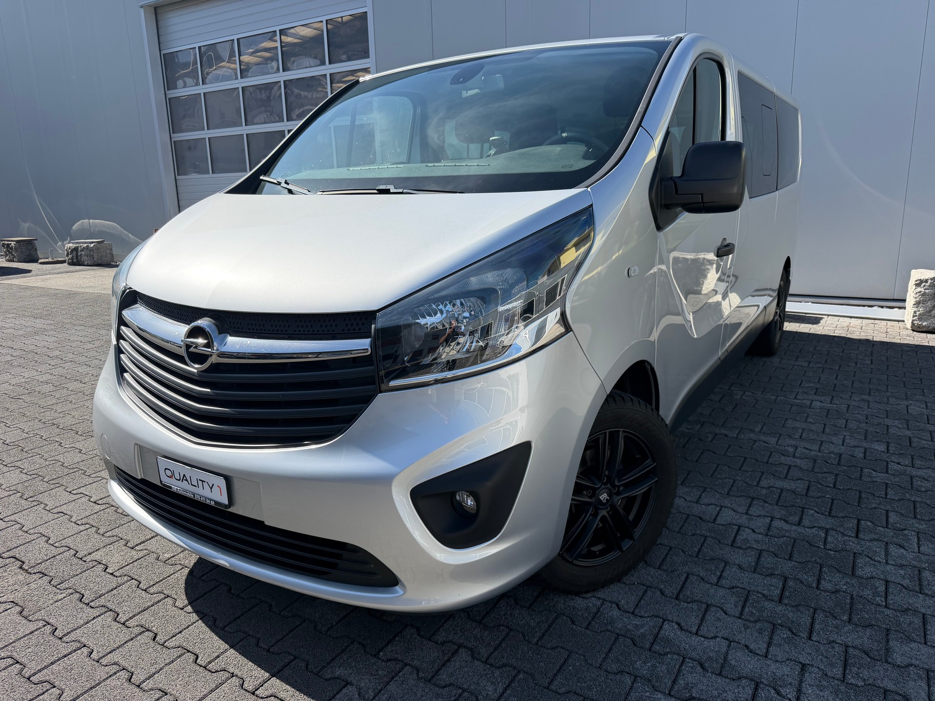 OPEL Vivaro 1.6CDTI Tourer 2.7t L2H1*TOP ZUSTAND*9-PLÄTZER*LANGER RADSTAND L2*AHK*-image-0