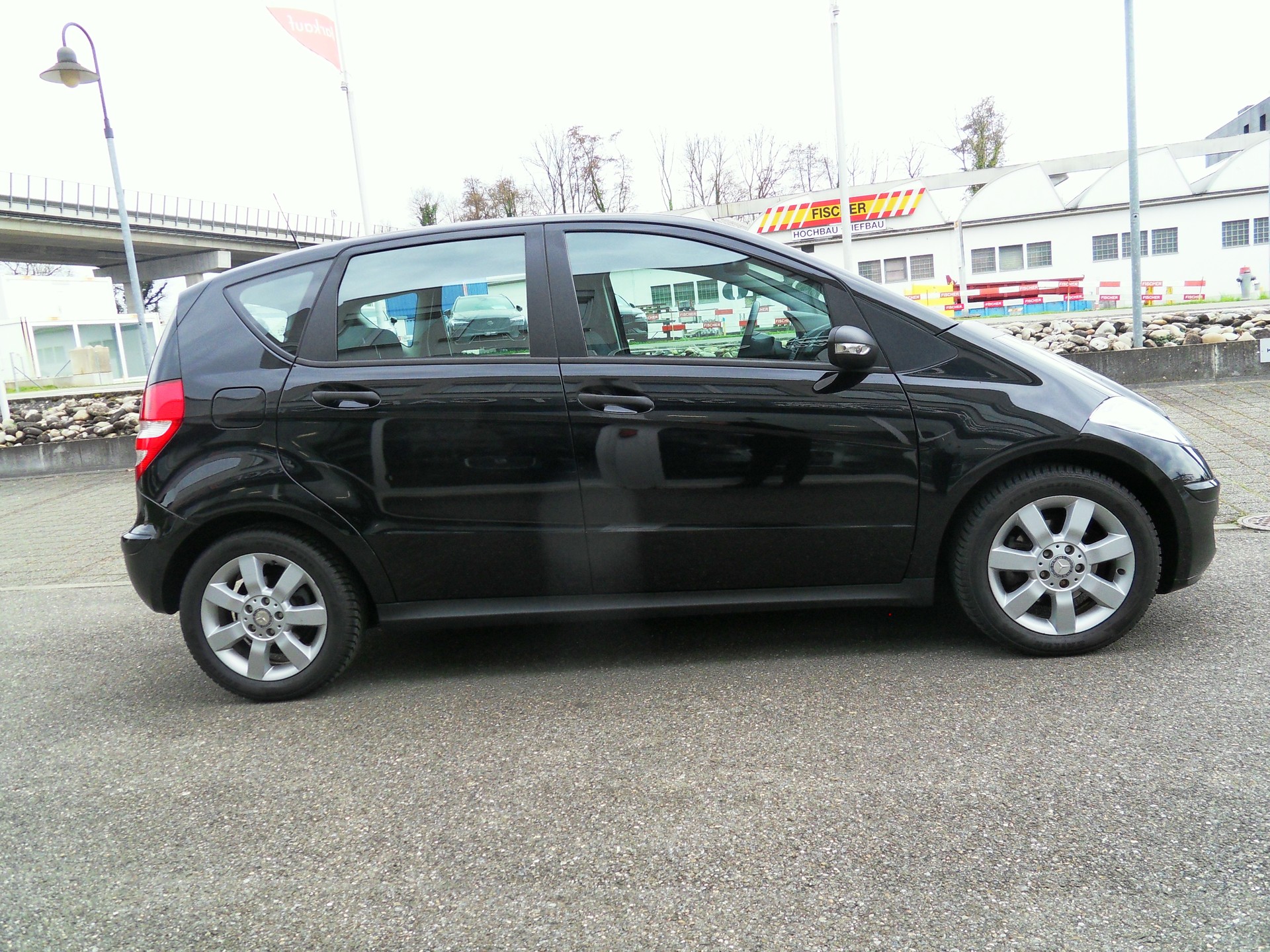 MERCEDES-BENZ A 150 Elégance Edition A-showroom-element-3